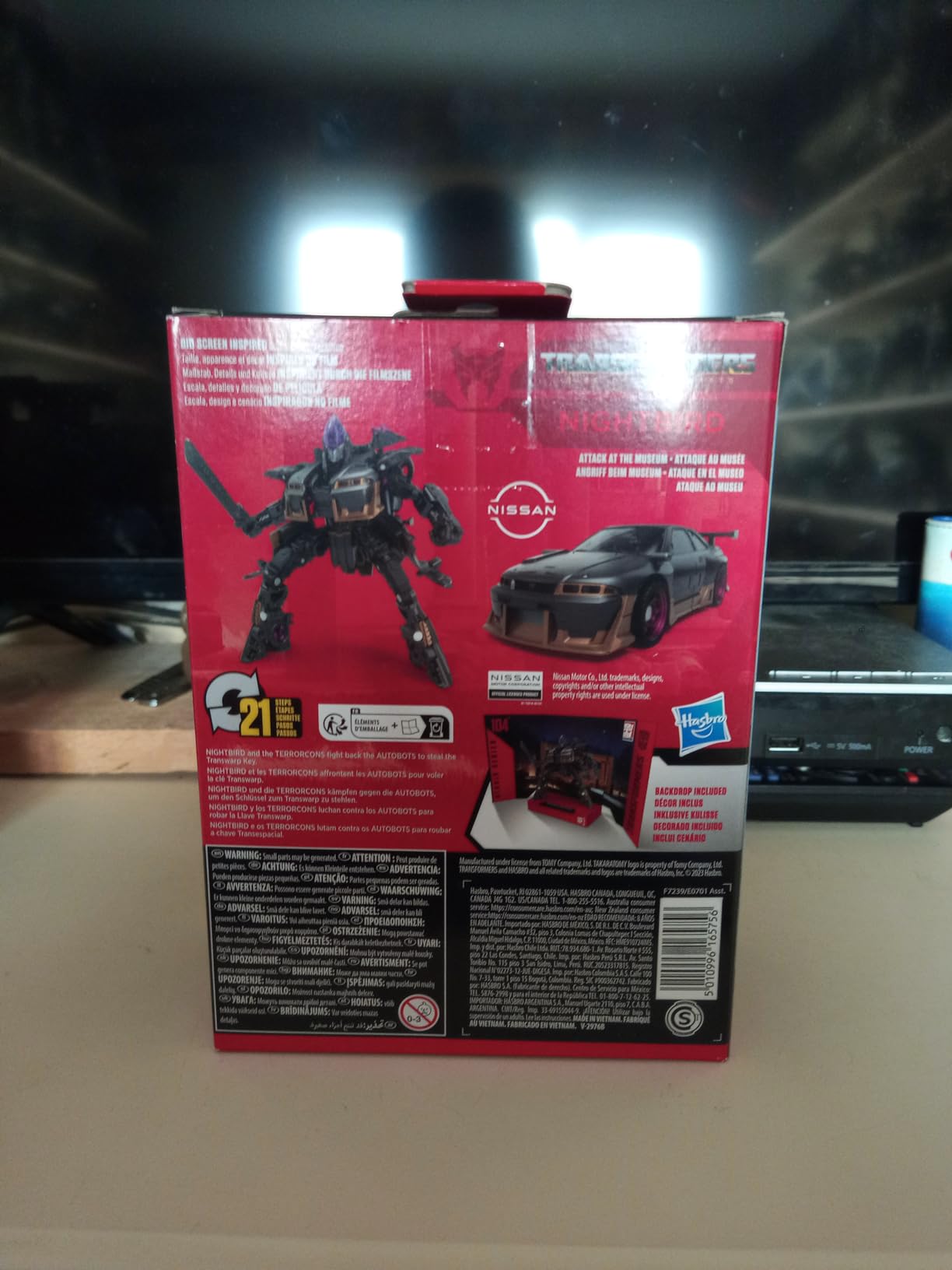 Transformers Studio Series 104 Nightbird action figure 11 cm