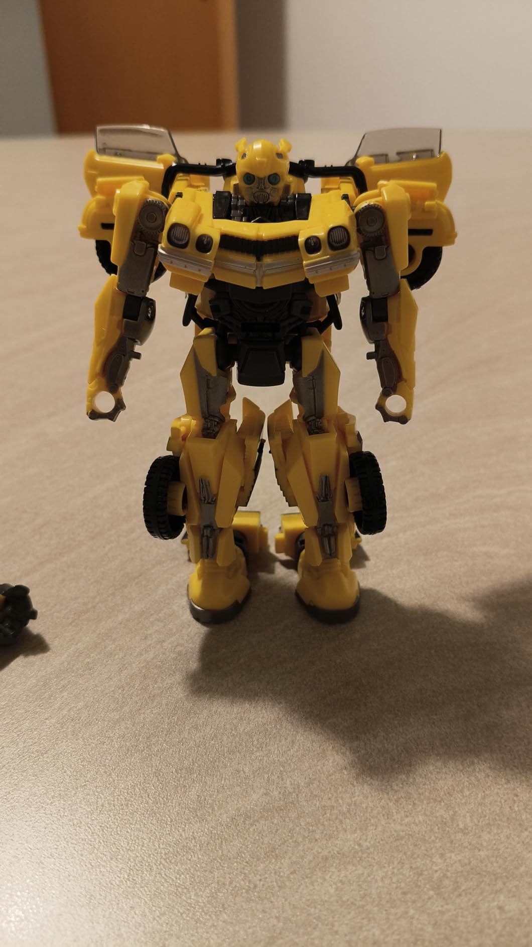 Transformers Studio Series 100 Bumblebee action figure 11 cm Camaro
