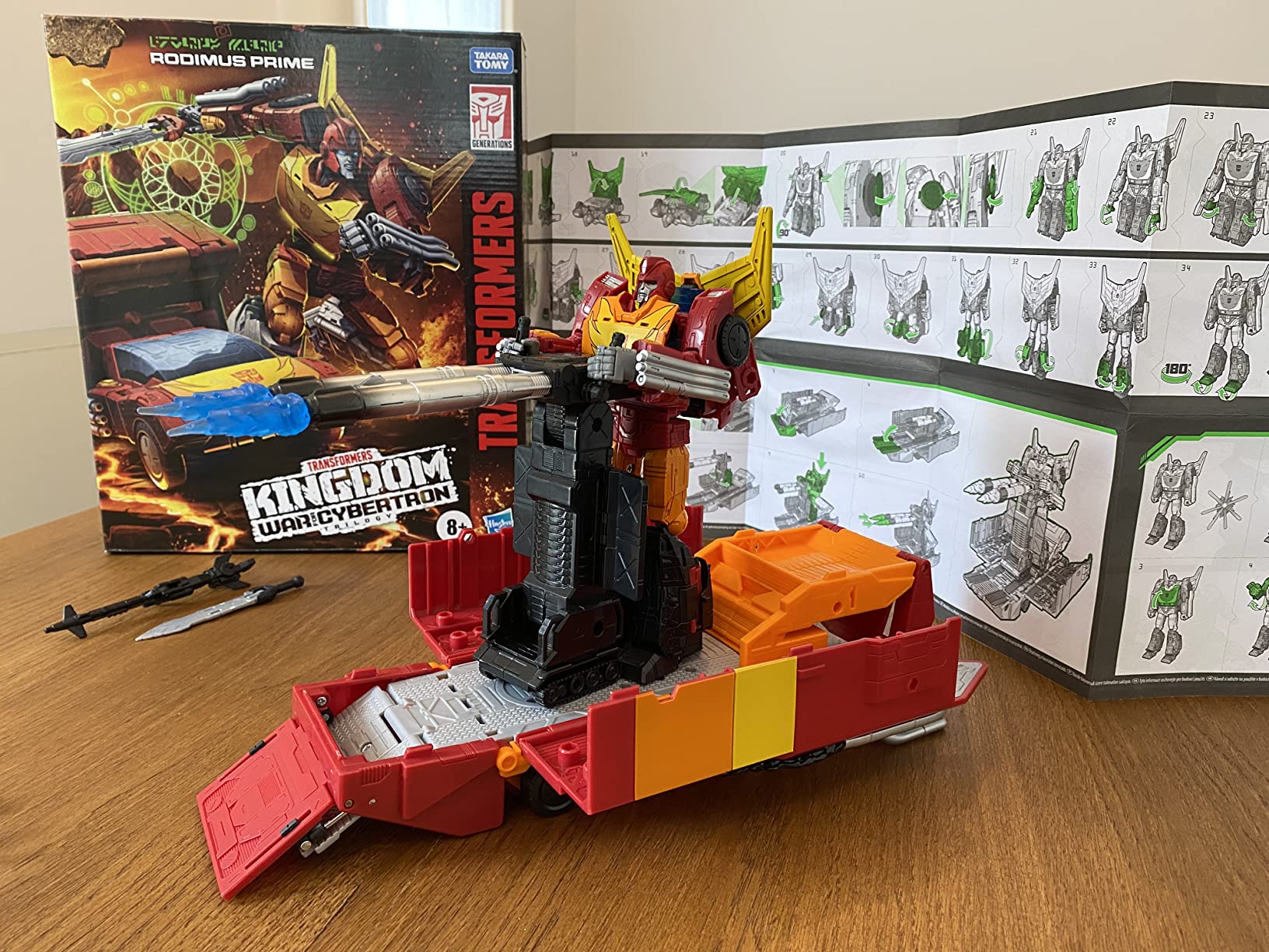 Transformers Kingdom Rodimus Prime action figure Commander 19 cm