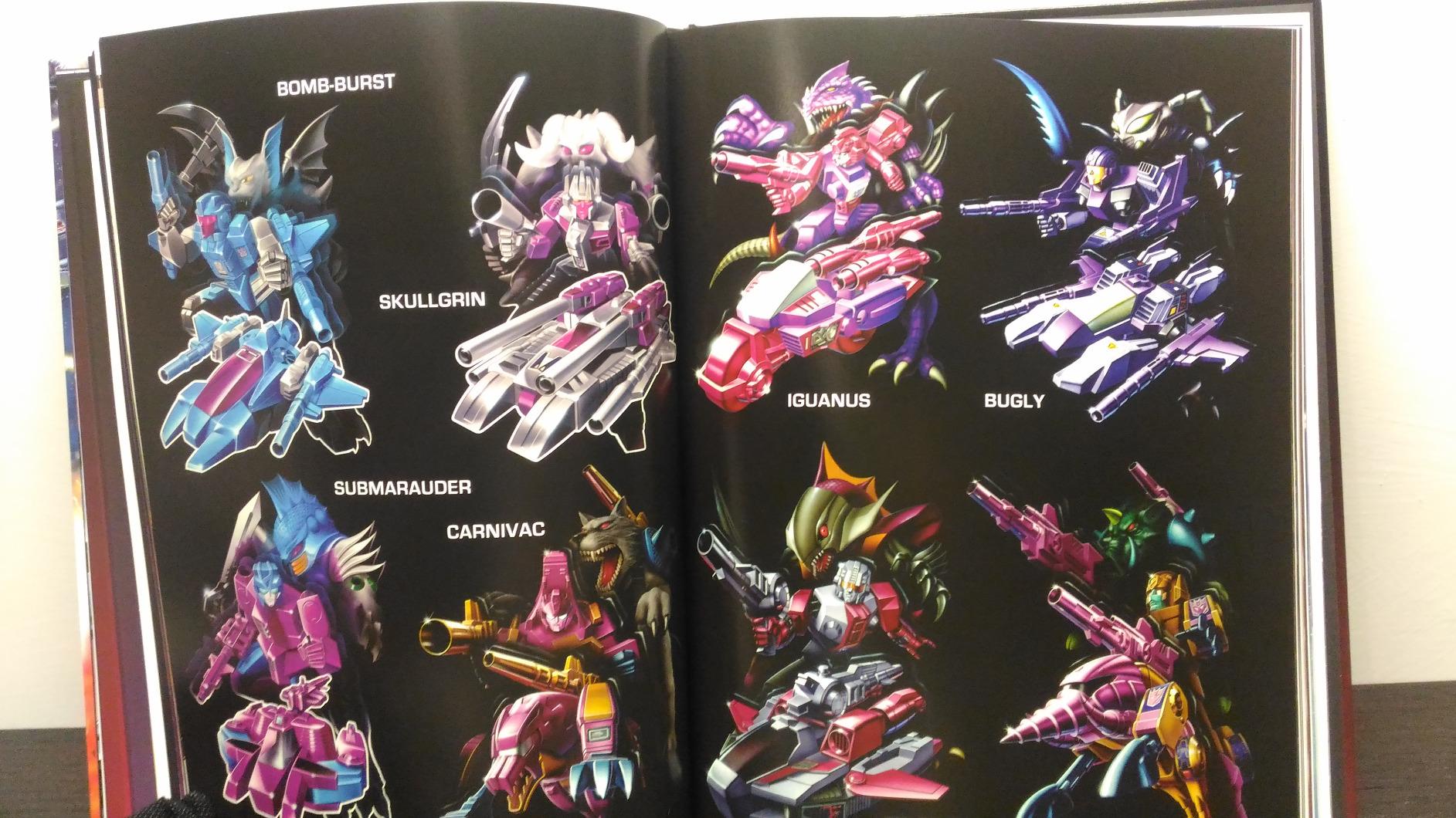 Transformers Legacy Art of Packaging libro illustrato inglese