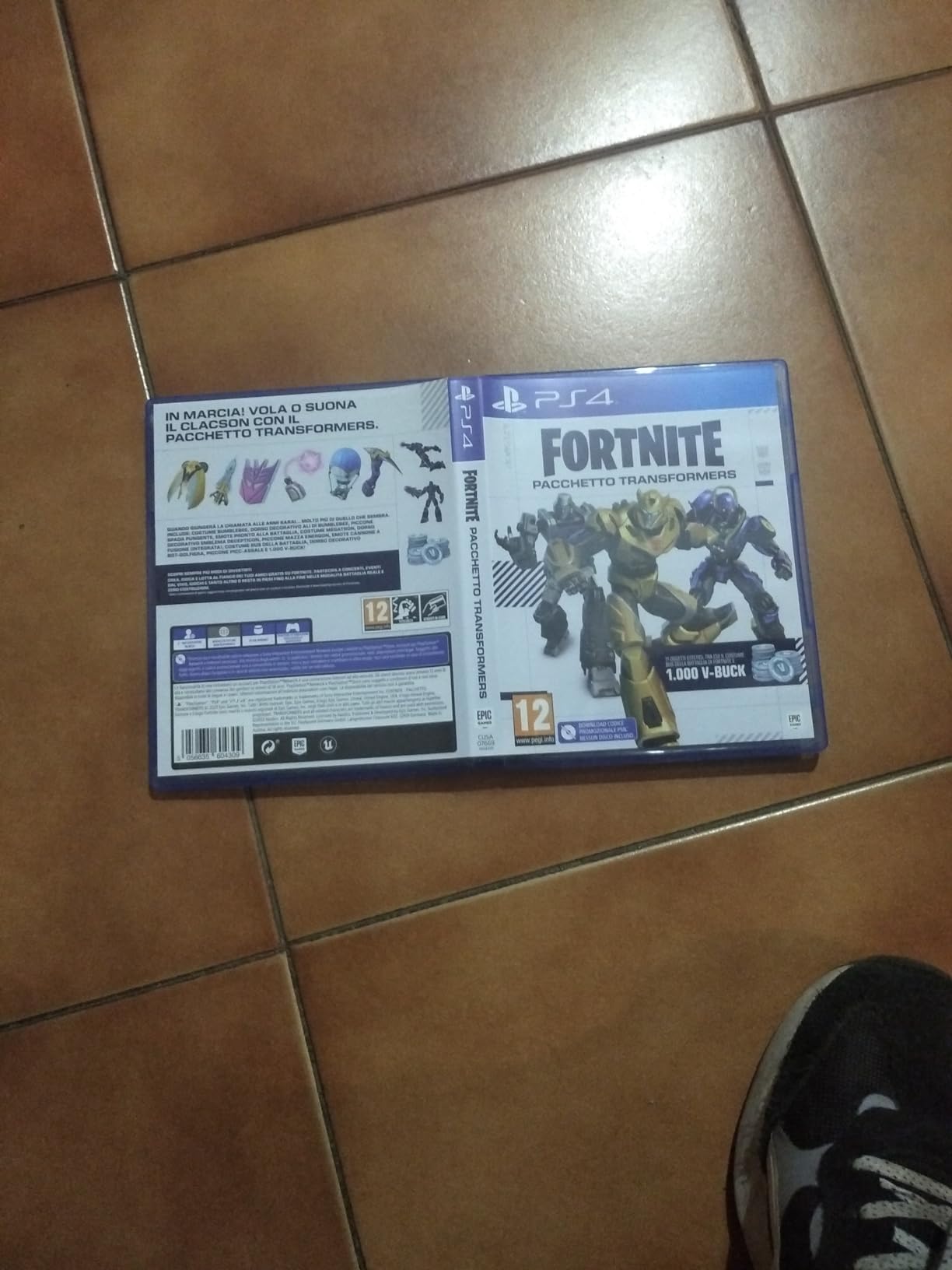 Fortnite Transformers Pack gioco PS4 Code in a Box PS4 V-Buck