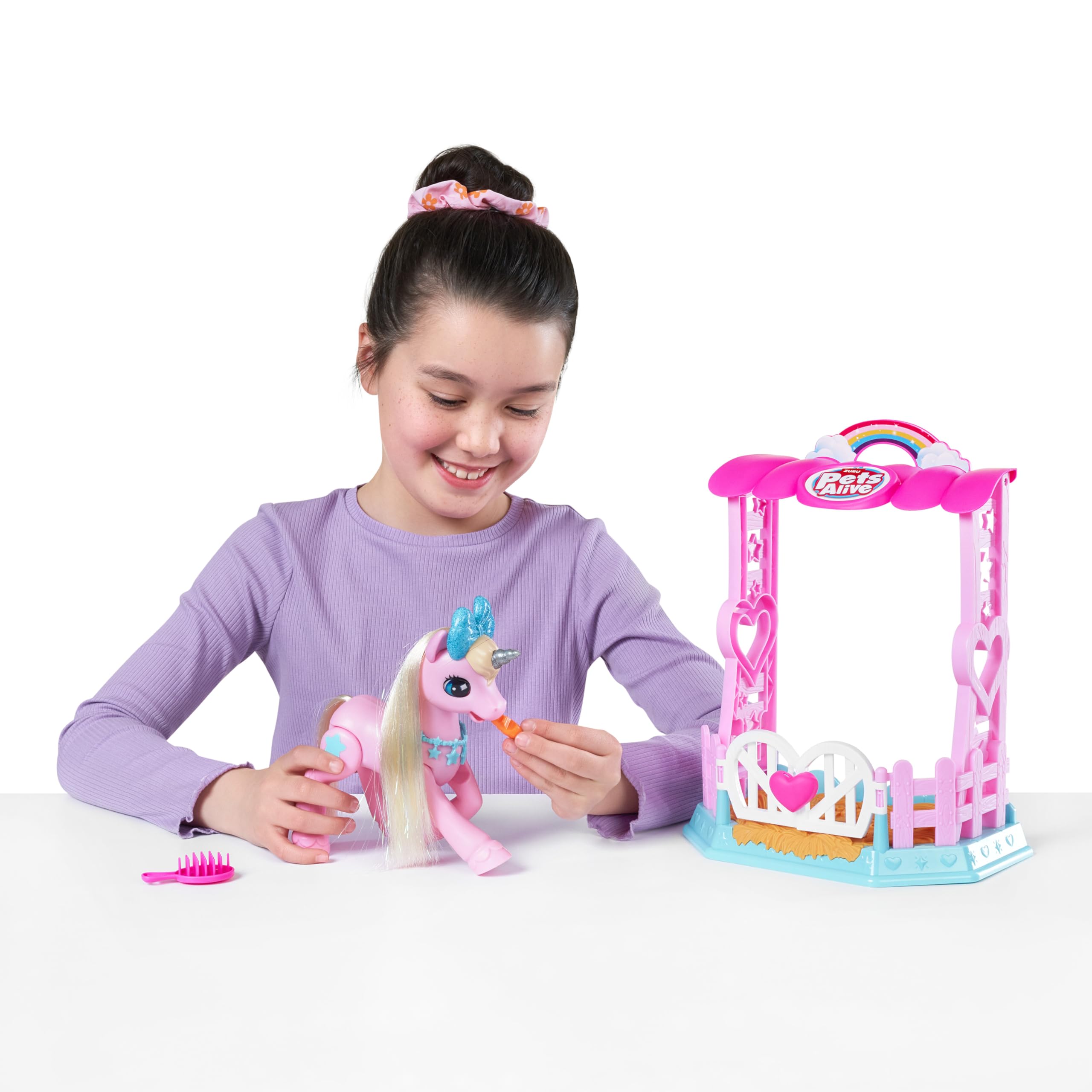 Pets Alive My Magical Unicorn peluche interattivo con scuderia