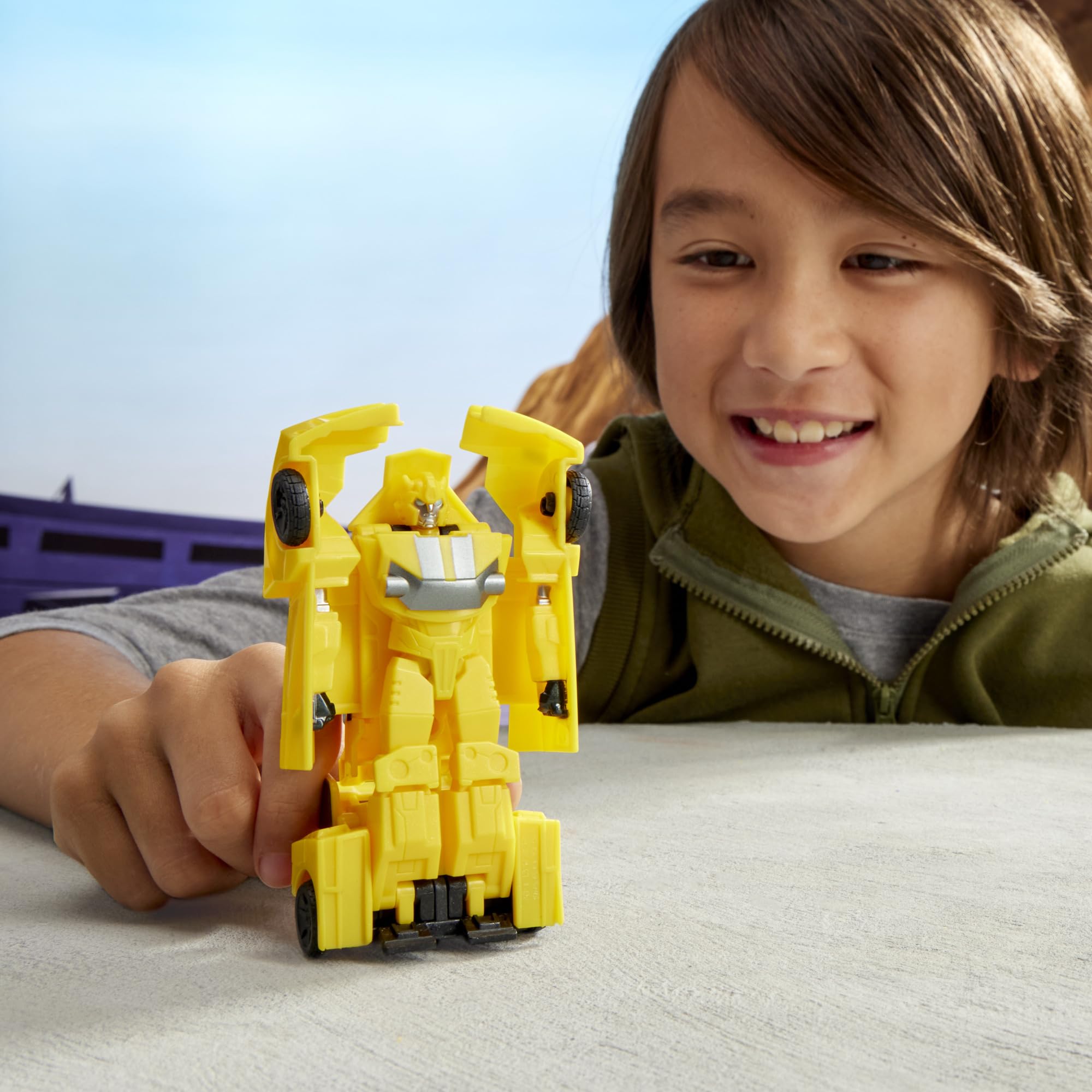 Transformers EarthSpark Bumblebee action figure 10 cm auto