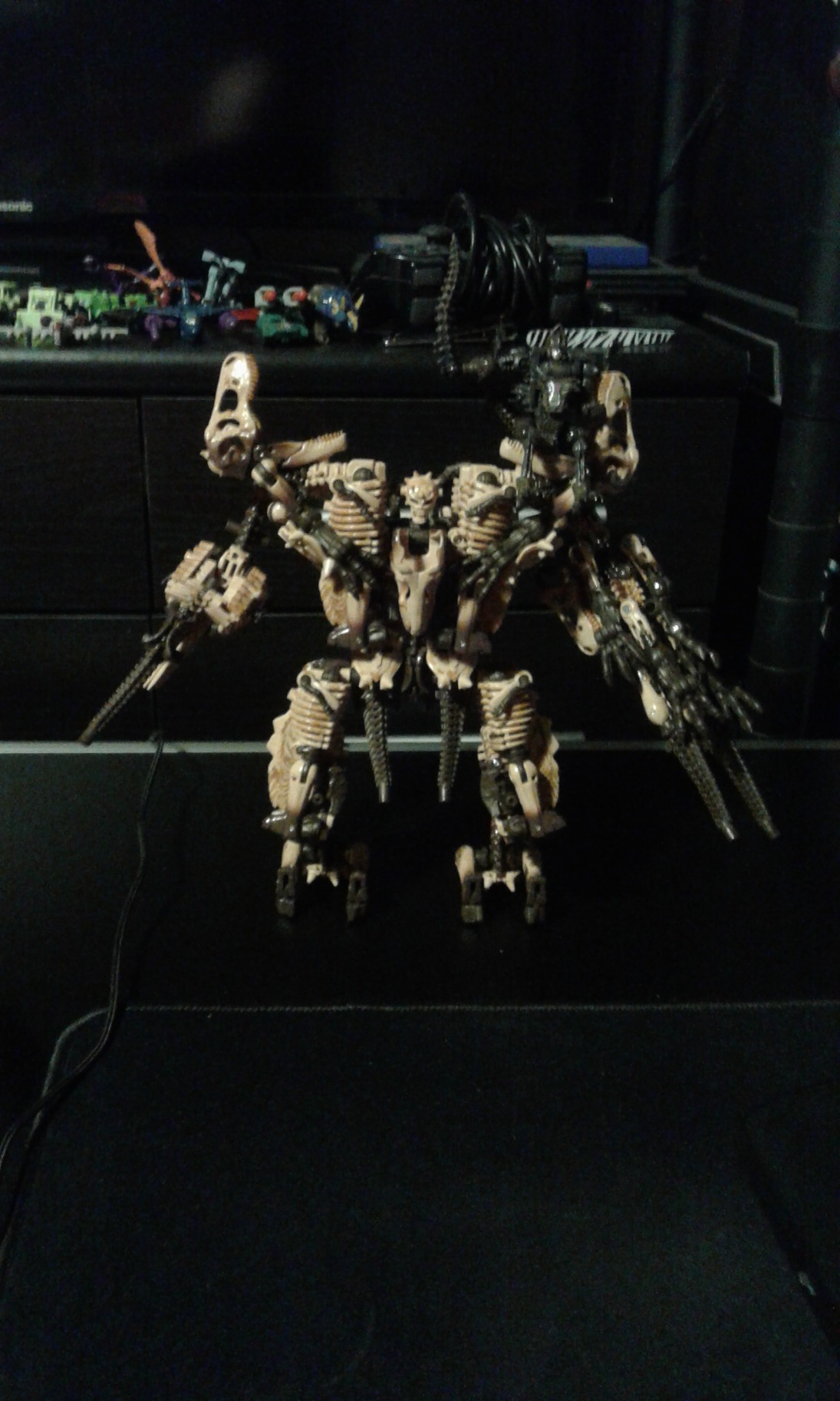 Transformers Kingdom WFC-K7 Paleotrex action figure 14 cm fossile