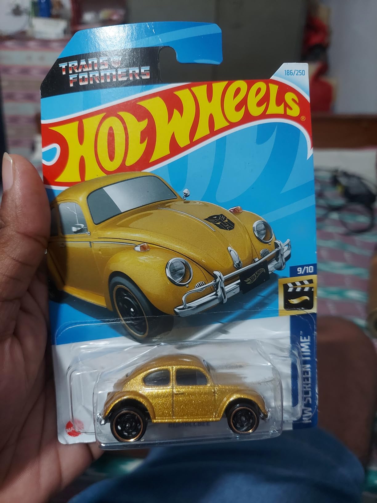 Hot Wheels Bumblebee VW Maggiolino Gold HTF09 1:64