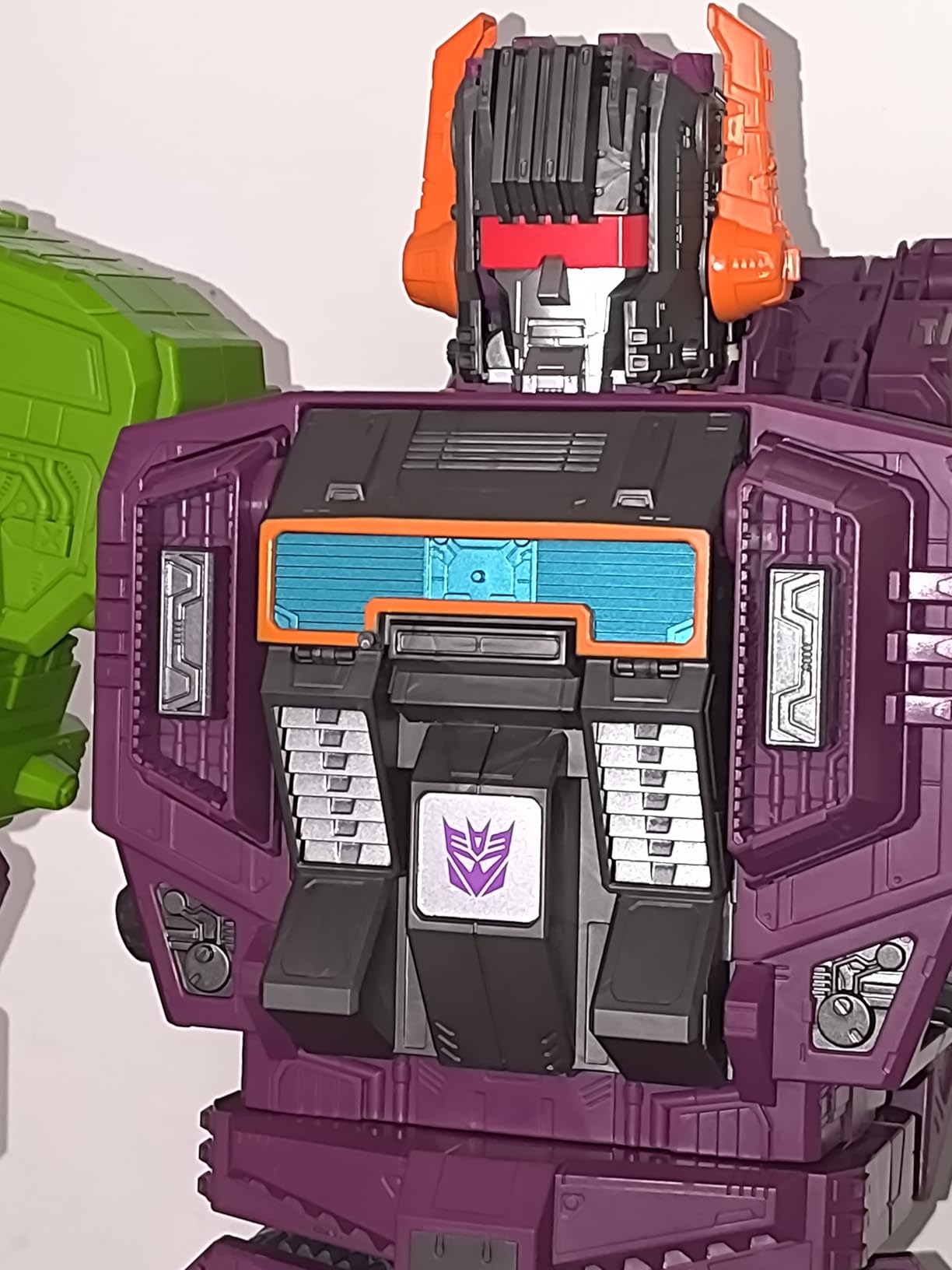 Transformers Earthrise Scorponok WFC-E25 action figure 53 cm Titan