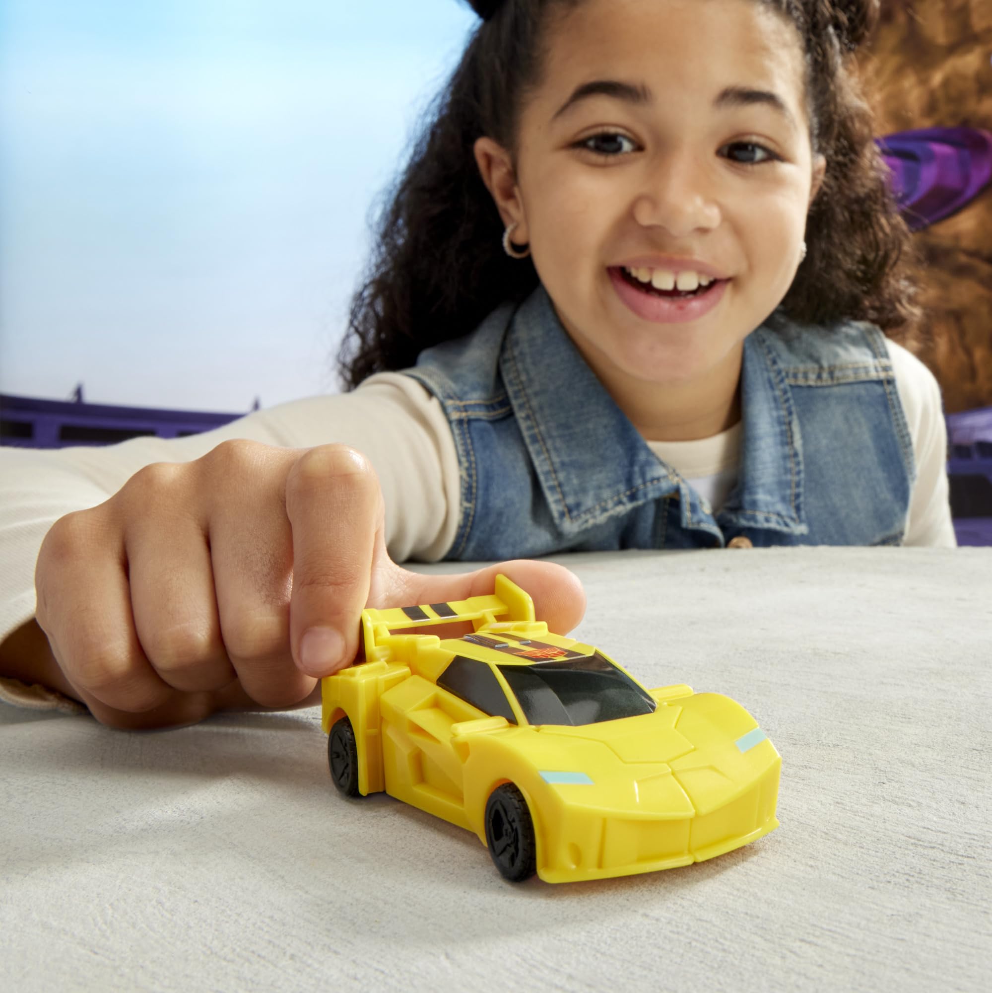 Transformers EarthSpark Bumblebee action figure 10 cm auto
