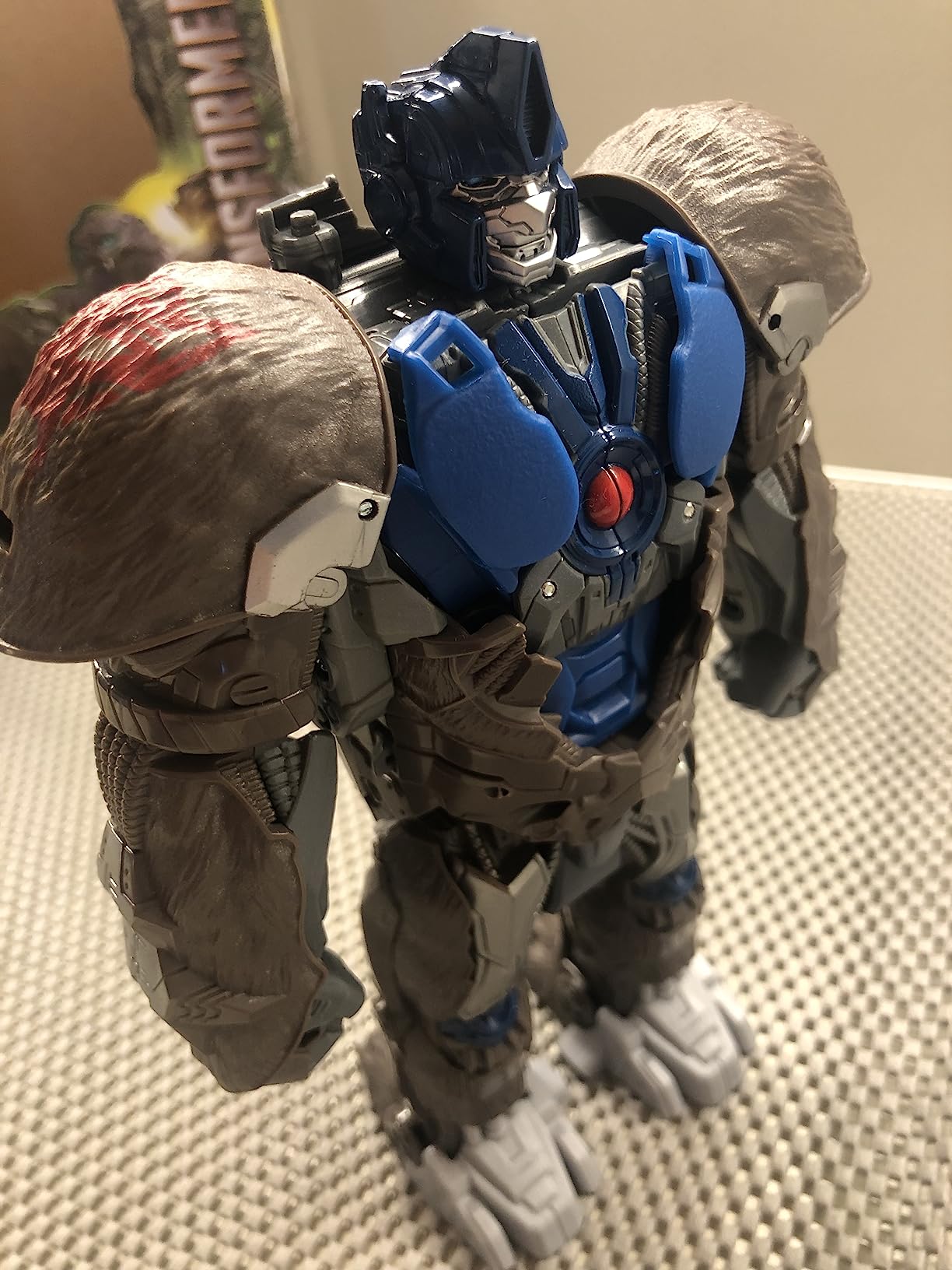 Transformers Rise of the Beasts Smash Changer Optimus Primal action figure 22,5 cm
