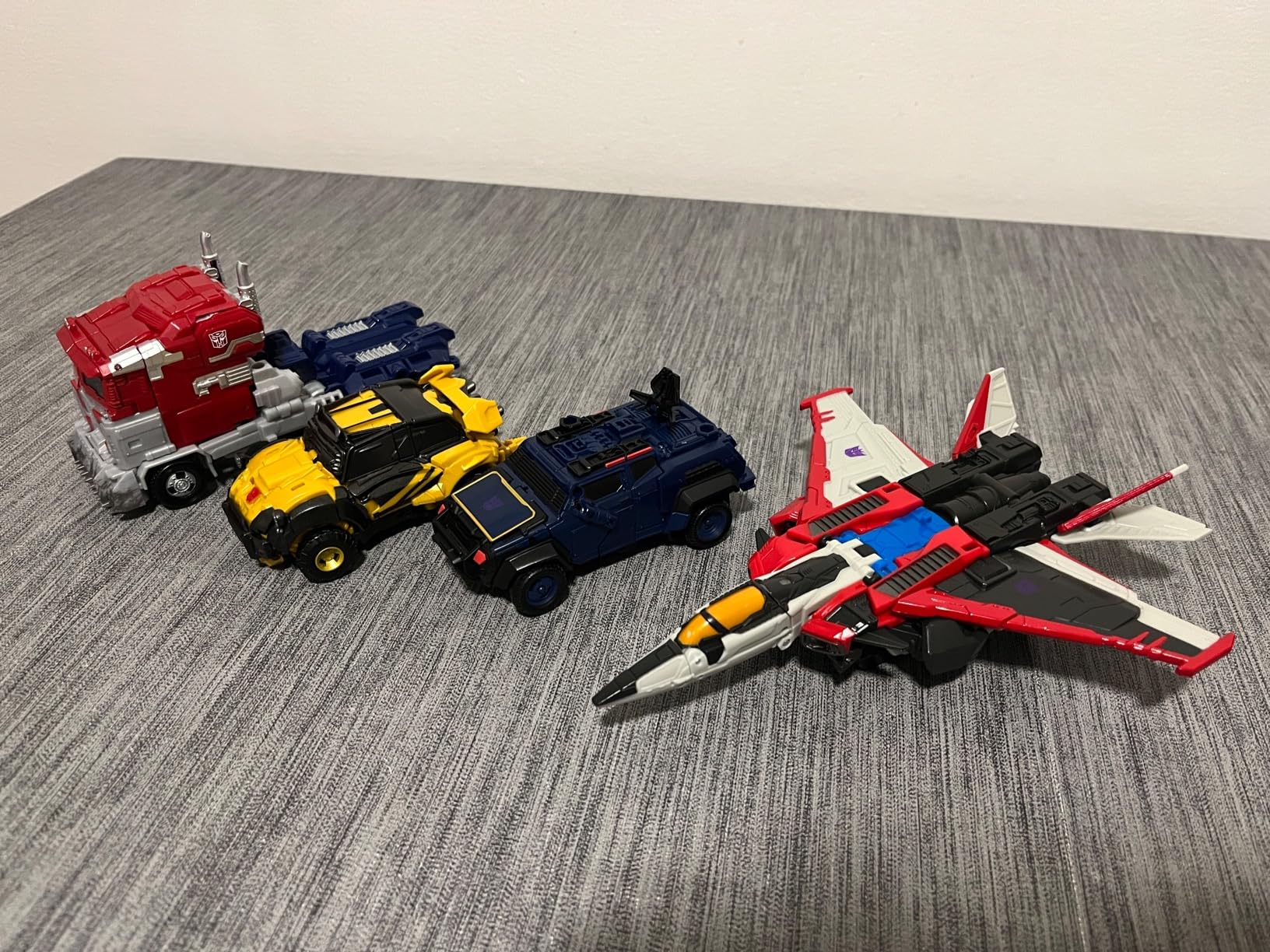Transformers Generations Rise Starscream Bumblebee 2 Pack