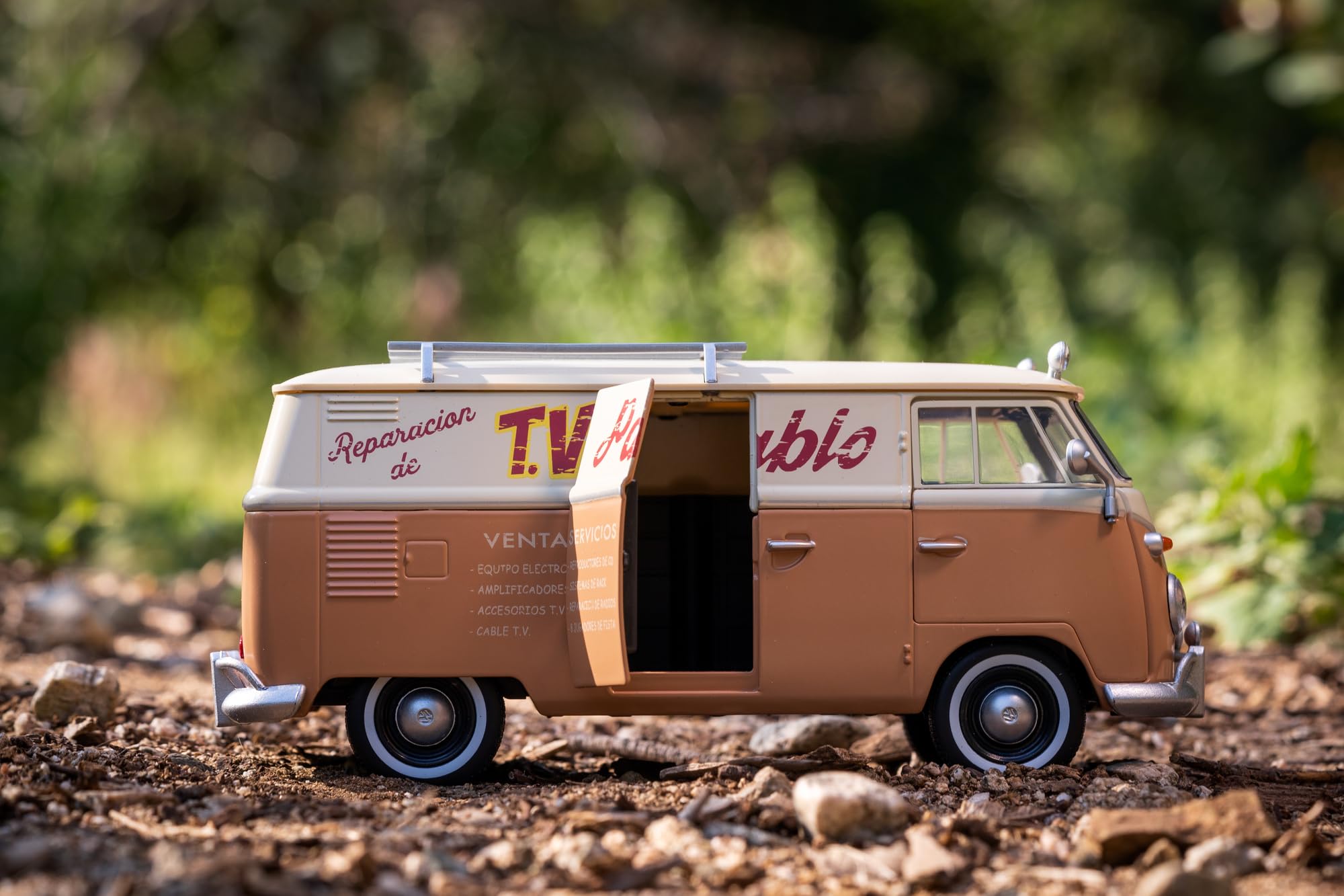 Transformers Die-Cast Wheeljack VW Bus T7 modellino auto 1:24 19 cm