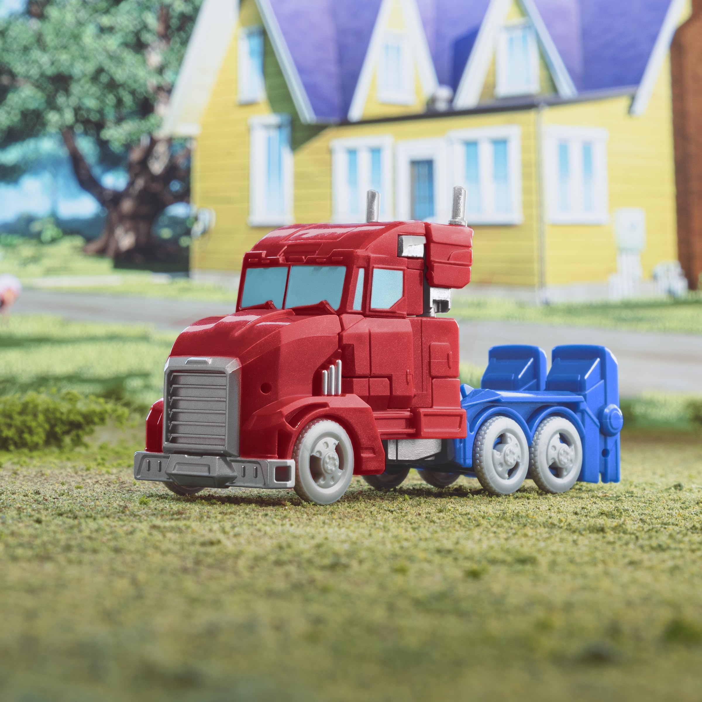 Transformers EarthSpark Optimus Prime action figure 12,5 cm