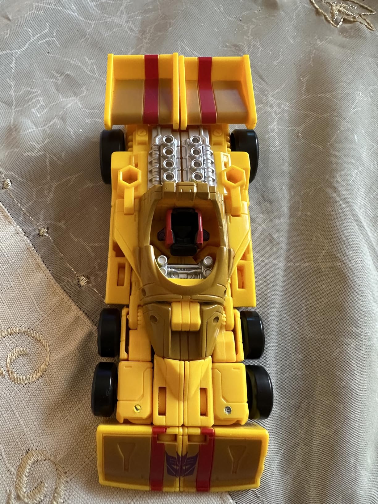 Transformers Legacy Dragstrip action figure Deluxe 14 cm Menasor