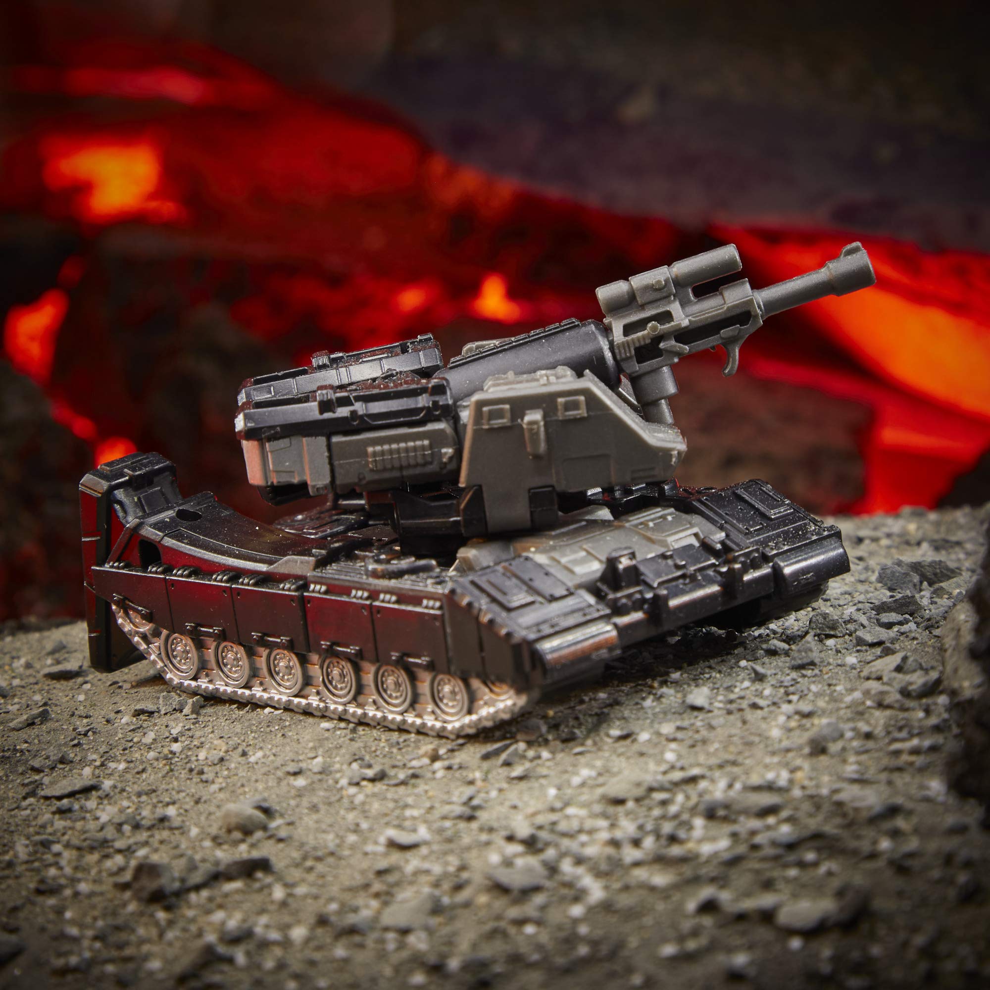 Transformers Kingdom WFC-K13 Megatron action figure 8,5 cm