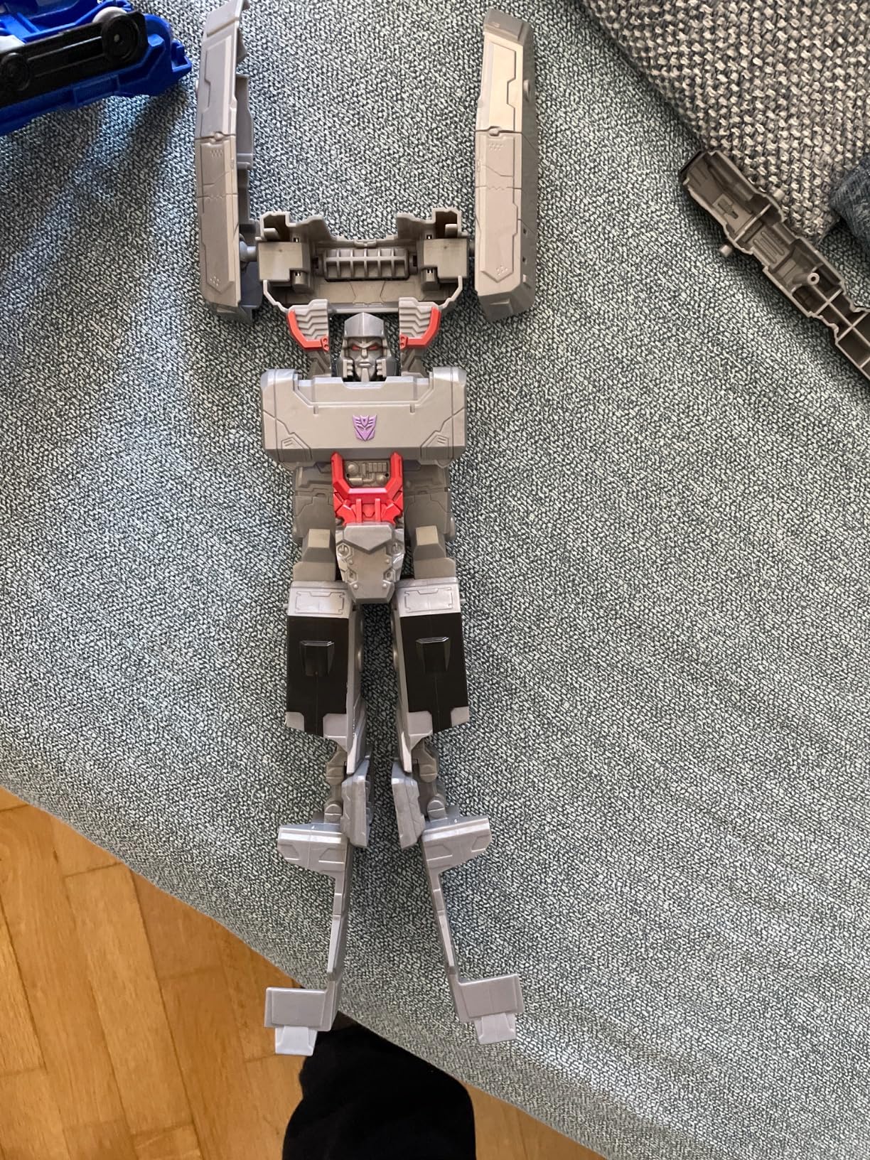 Transformers One Mega Changer Megatron action figure 28 cm carro armato