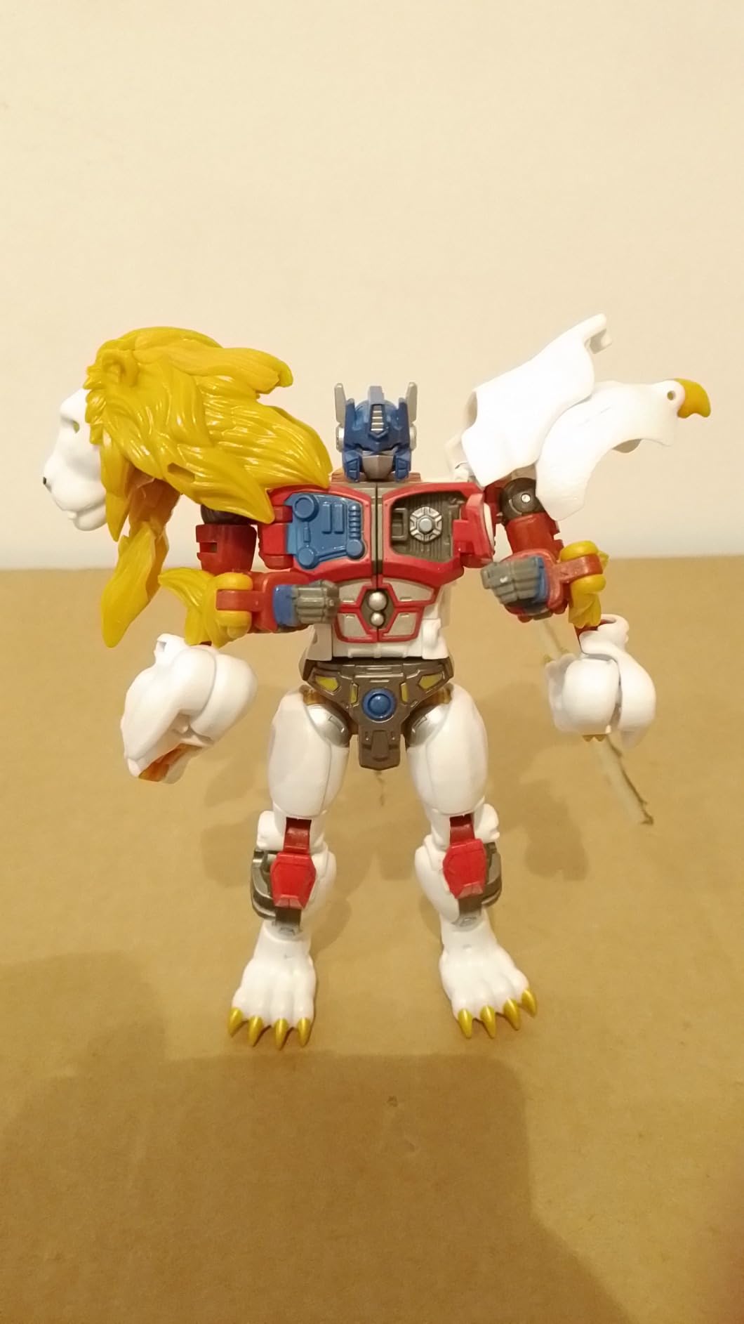 Transformers Legacy Evolution Leo Prime action figure leone 7"