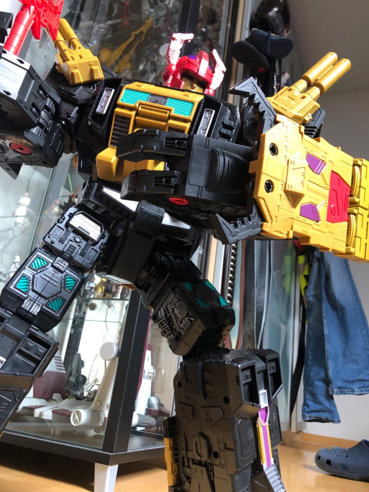 Transformers Generations Selects Black Zarak action figure 53,3 cm