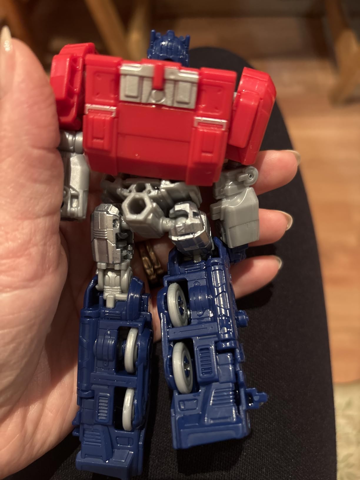 Transformers One Optimus Prime action figure 12,7 cm camion