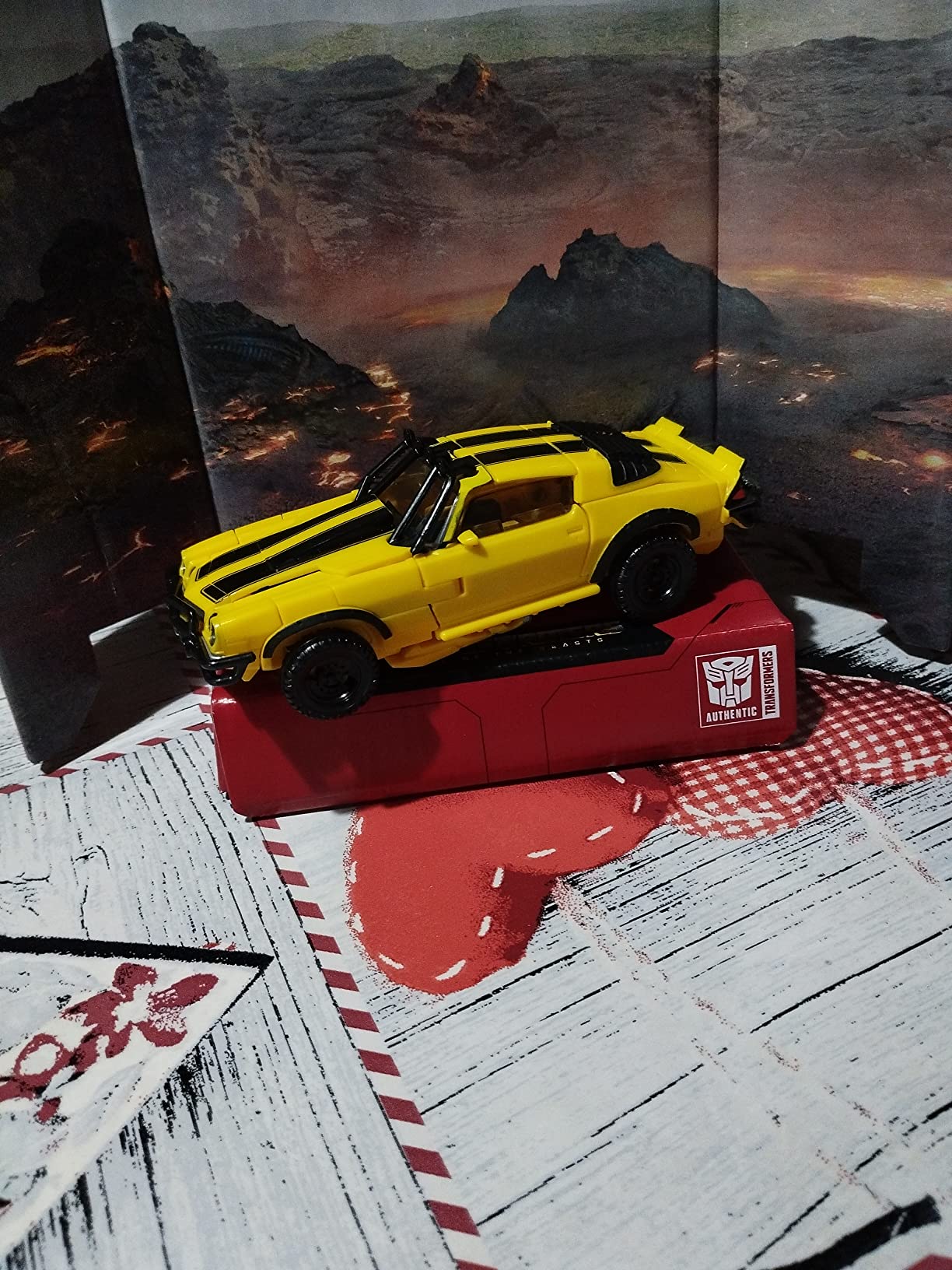 Transformers Studio Series Bumblebee 100 action figure Deluxe 11 cm Camaro