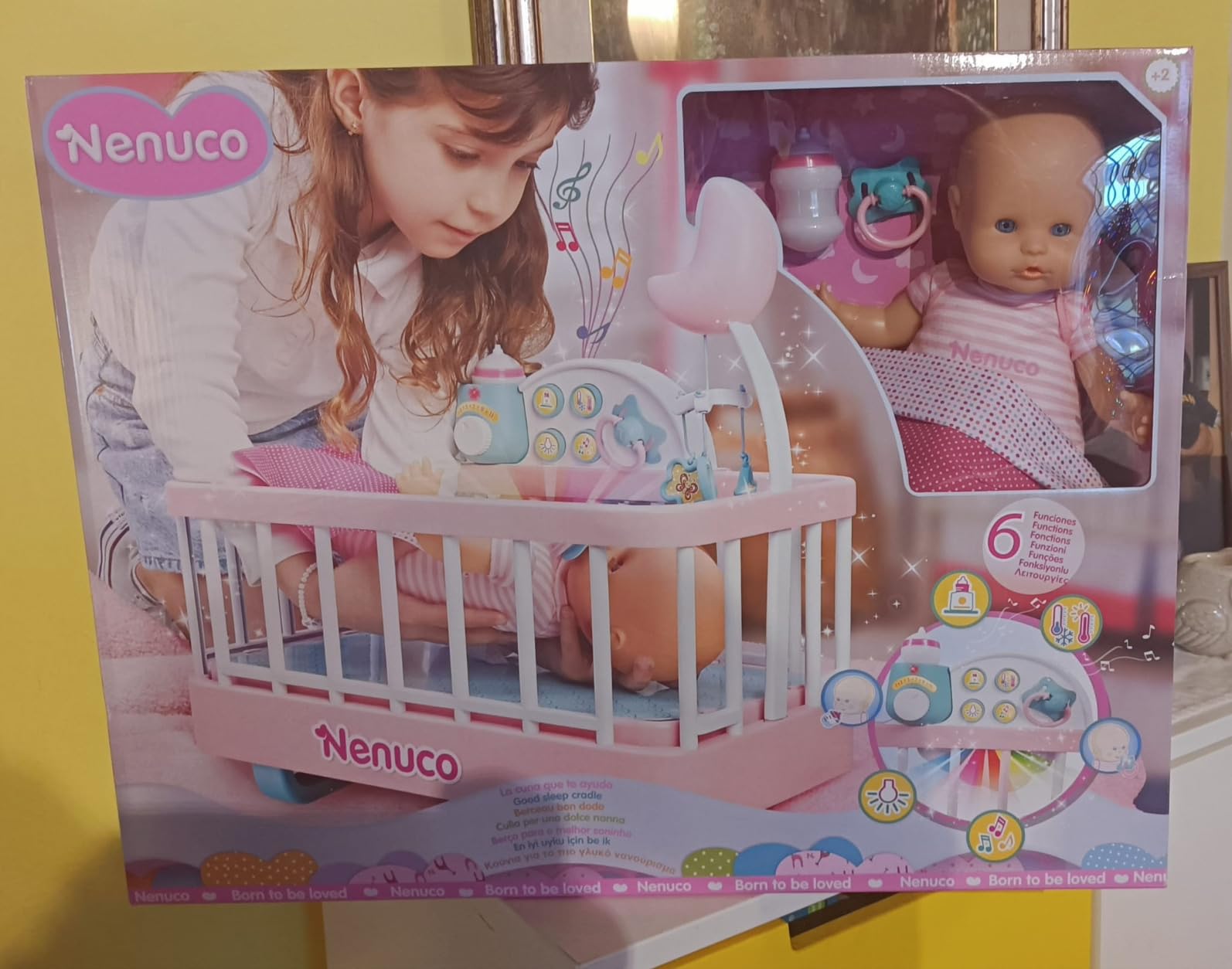 Nenuco Culla Dolce Nanna bambola 35 cm con culla interattiva