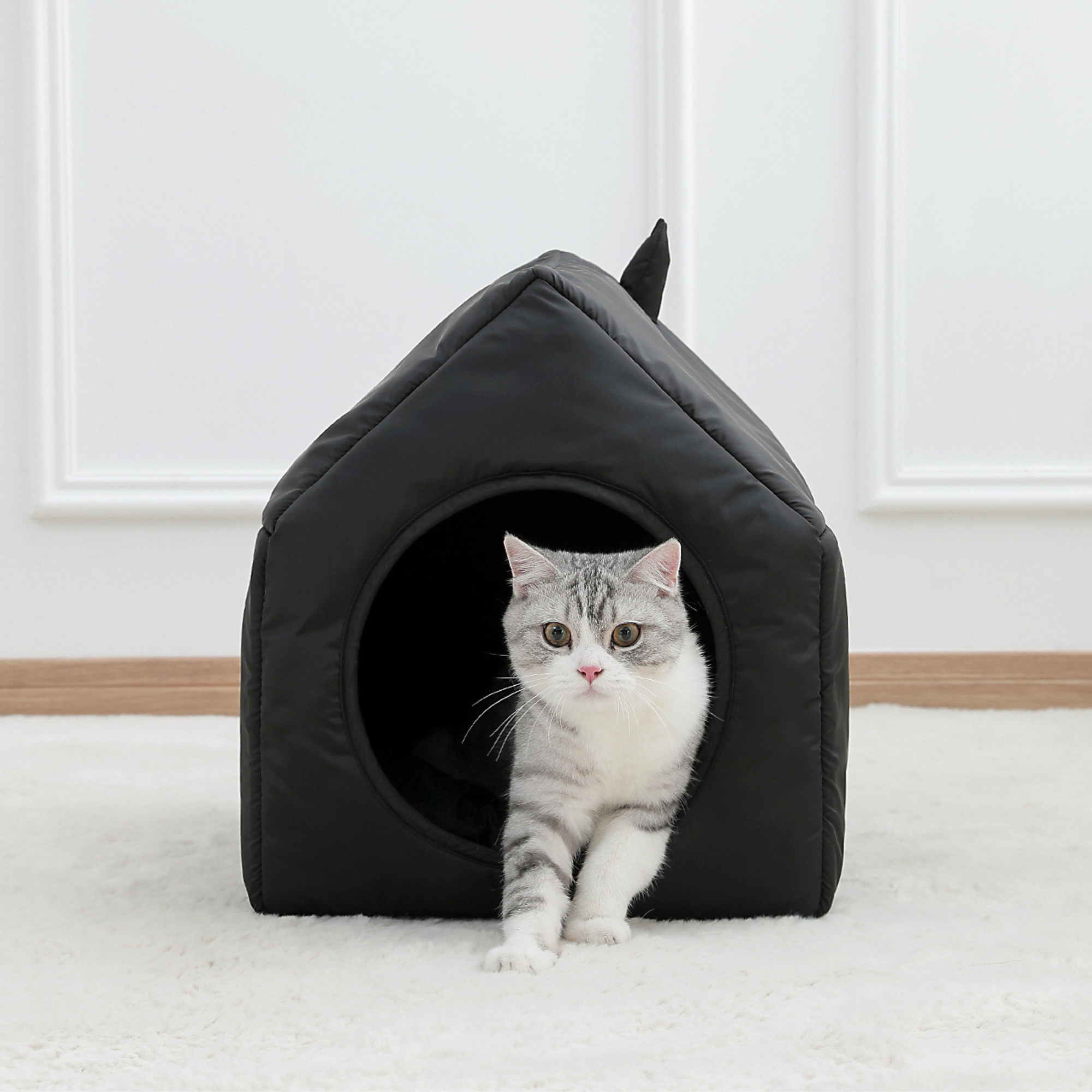 ToyalFriends Pet Beds Cuccia Gatto Nera Taglia S