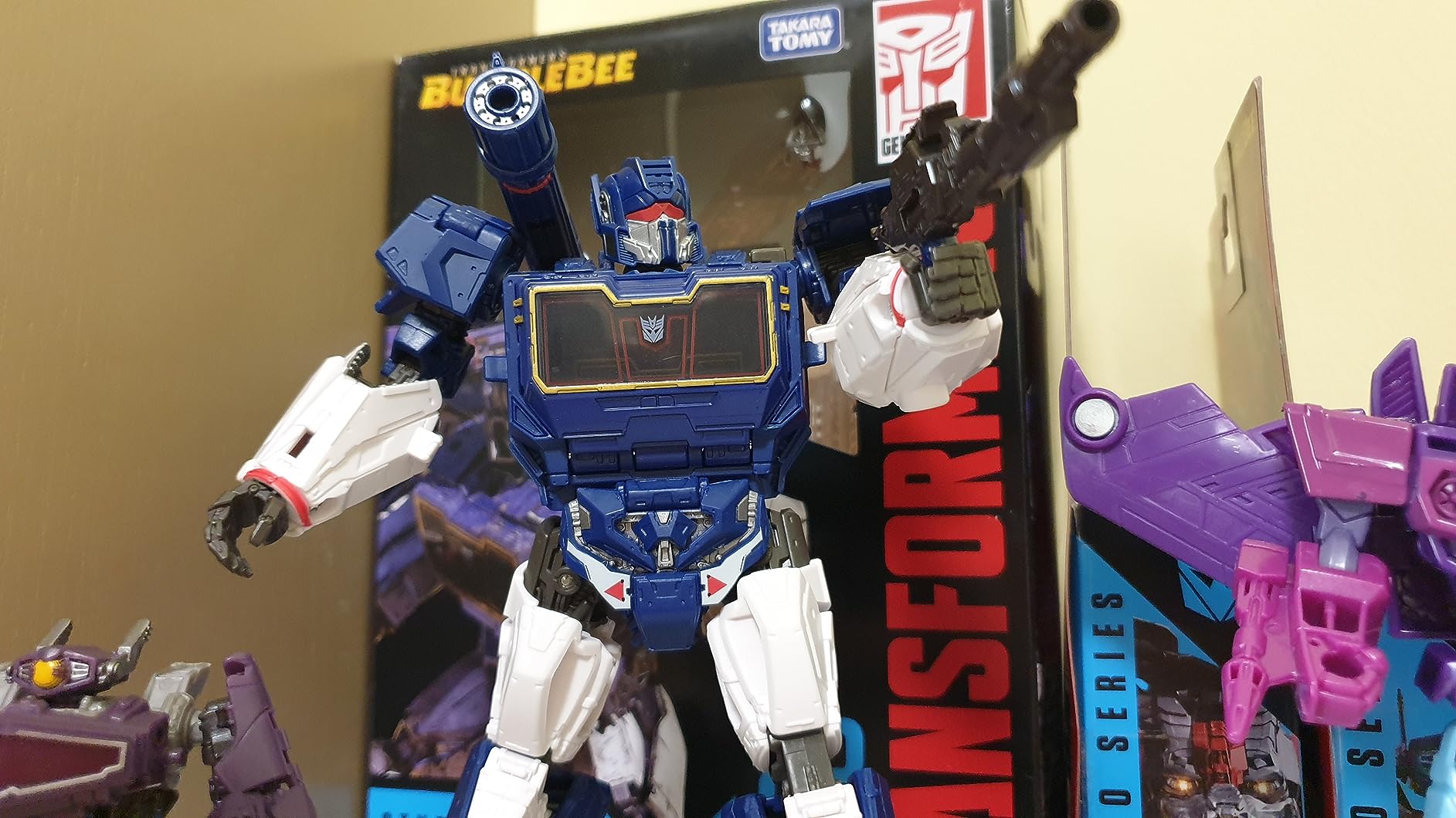 Transformers Studio Series 83 Soundwave action figure astronave 16,5 cm
