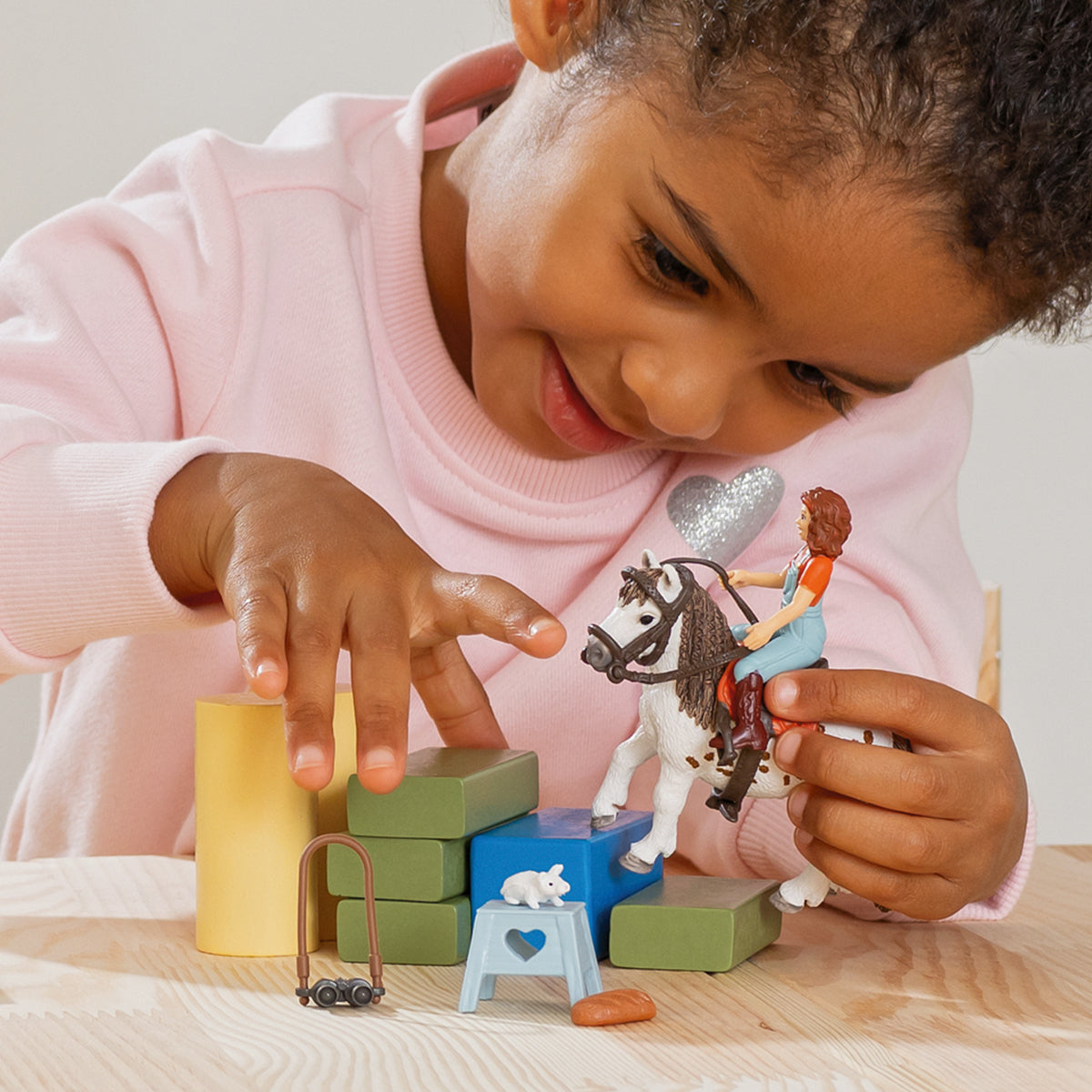 Schleich Horse Club Mia e Spotty 42518 cavalla con fantina