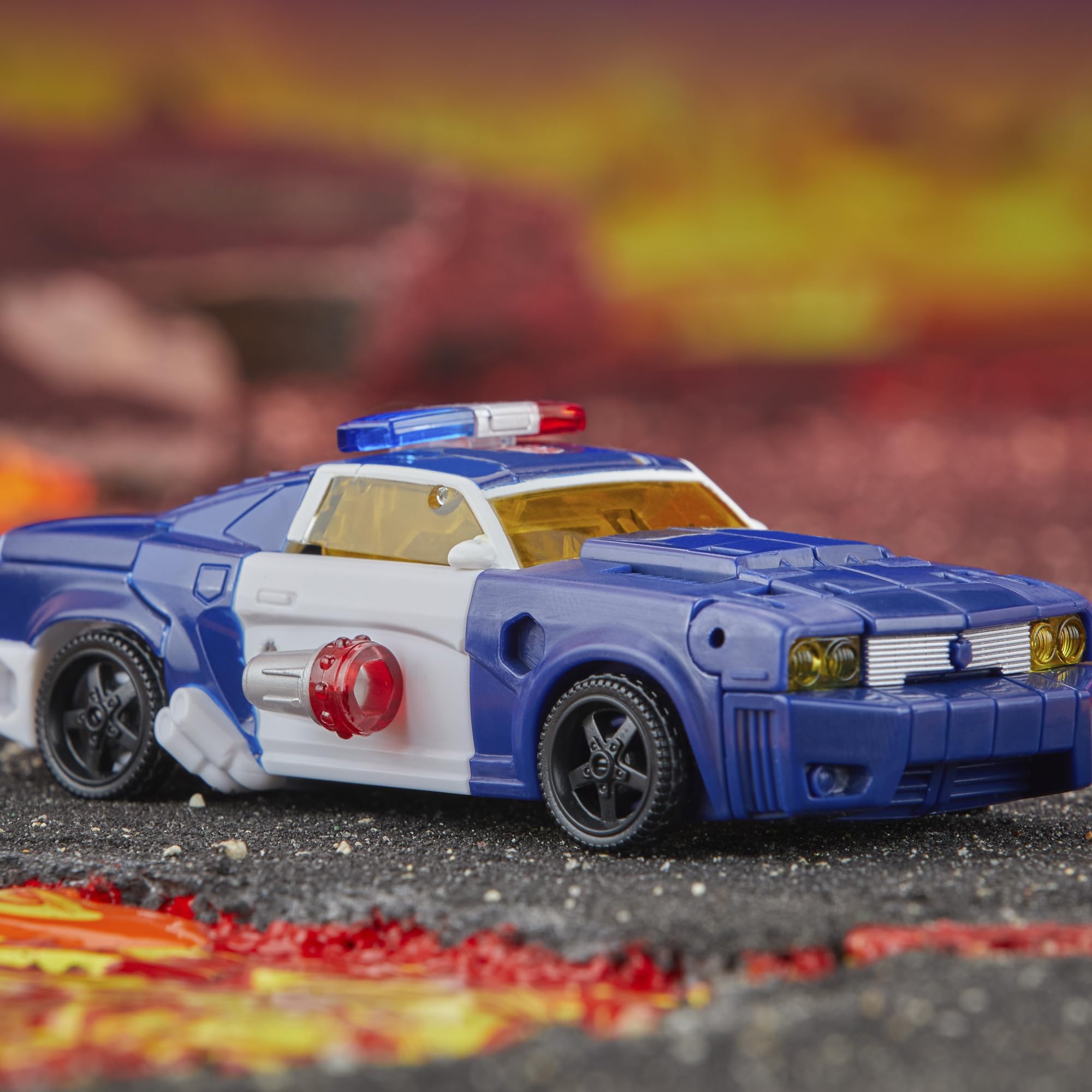 Transformers Legacy United Autobot Chase action figure 14 cm auto polizia
