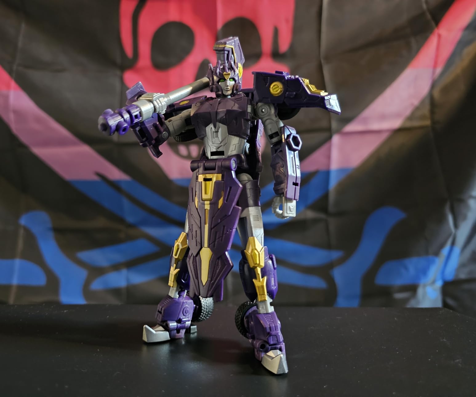 Transformers Age of Primes Solus Prime Deluxe action figure 14 cm