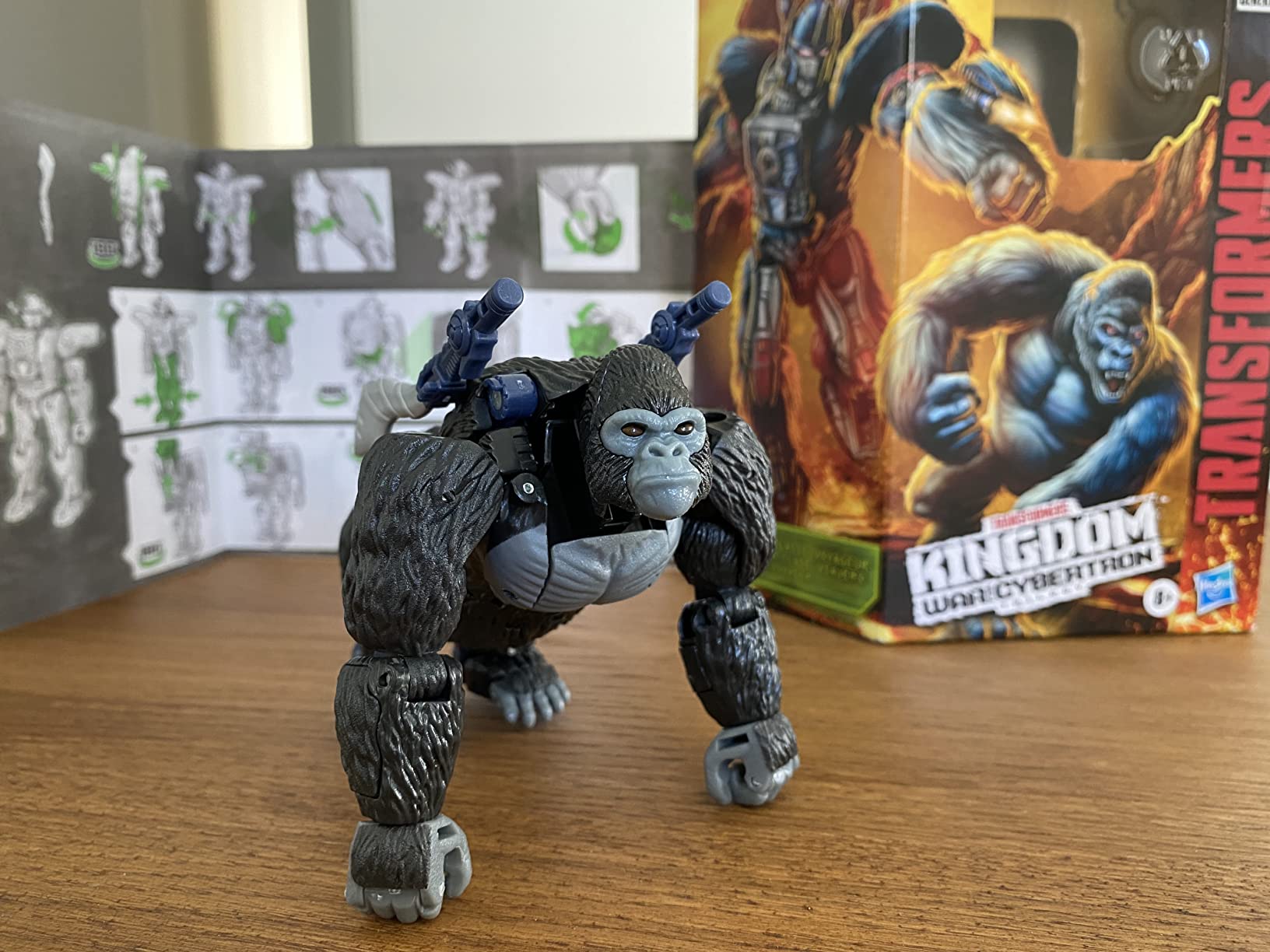 Hasbro Transformers Kingdom Optimus Primal action figure 17,5cm