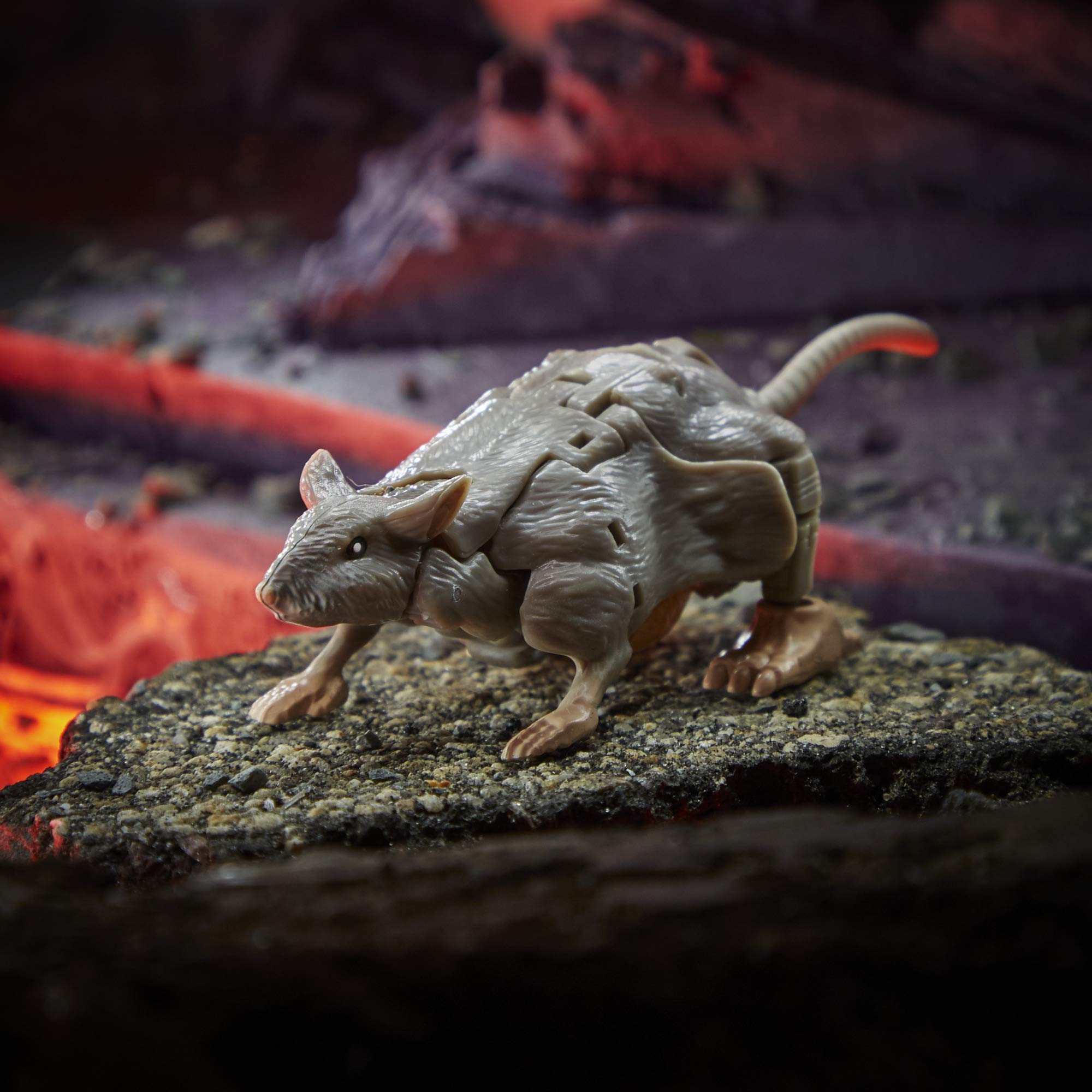 Transformers Kingdom WFC-K2 Rattrap action figure 8,5 cm topo