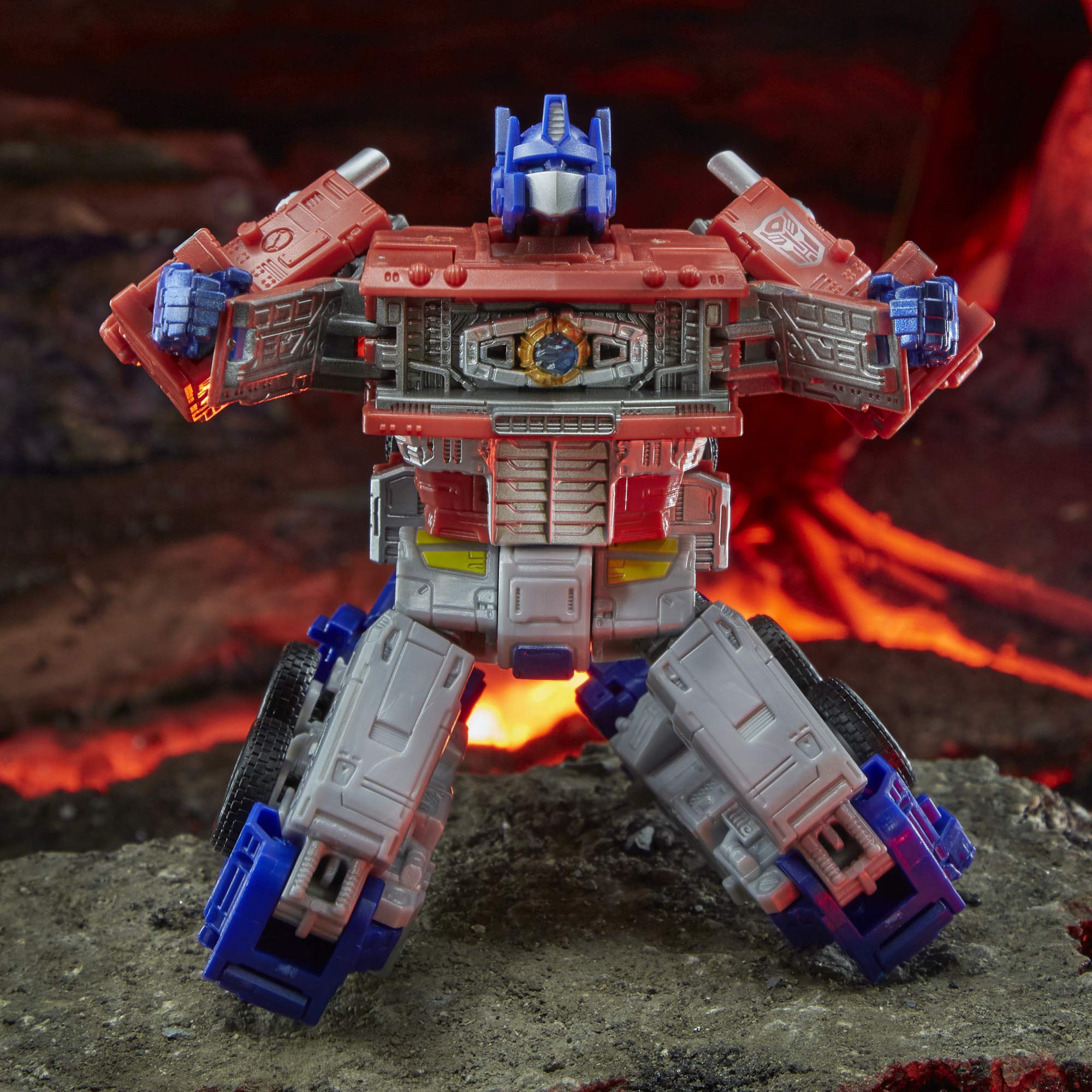 Transformers Kingdom Optimus Prime WFC-K11 Core action figure camion