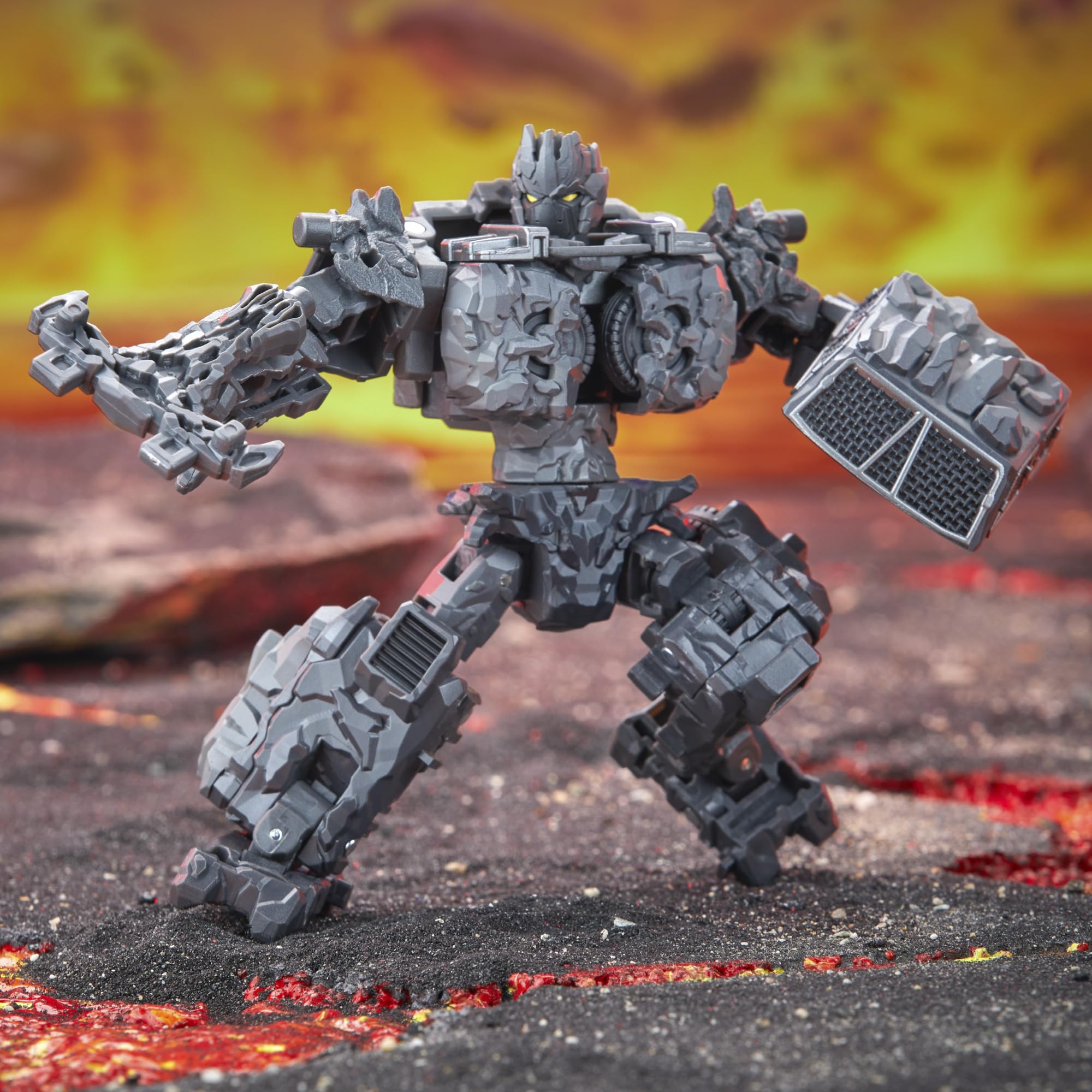 Transformers Legacy Magneous action figure 14 cm fuoristrada