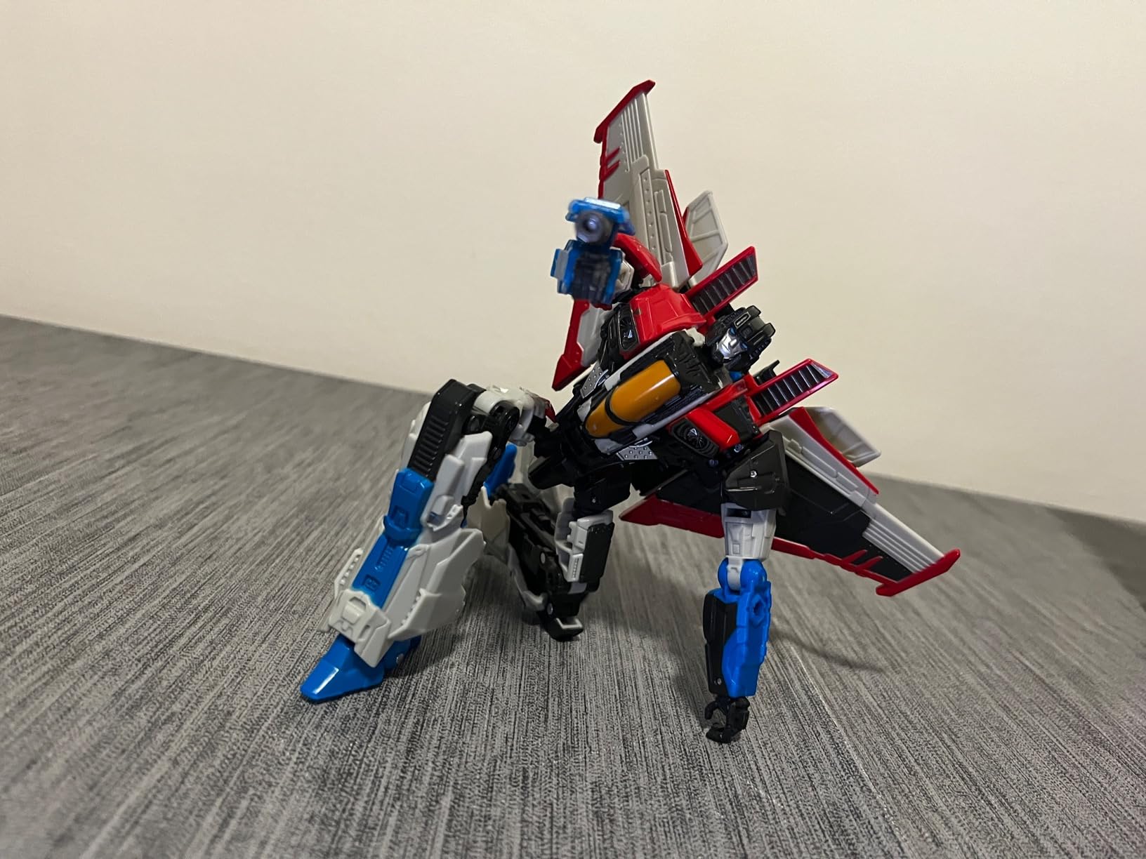 Transformers Generations Rise Starscream Bumblebee 2 Pack