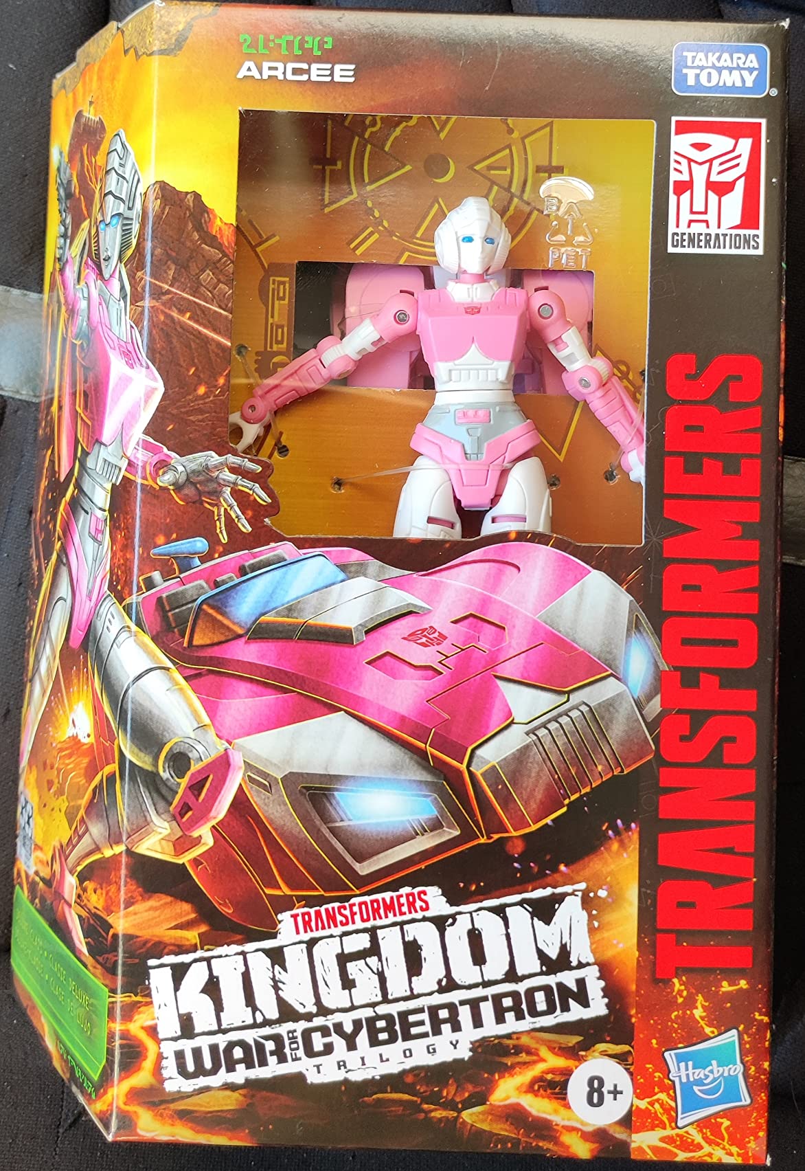 Transformers Kingdom WFC-K17 Arcee action figure 14 cm auto