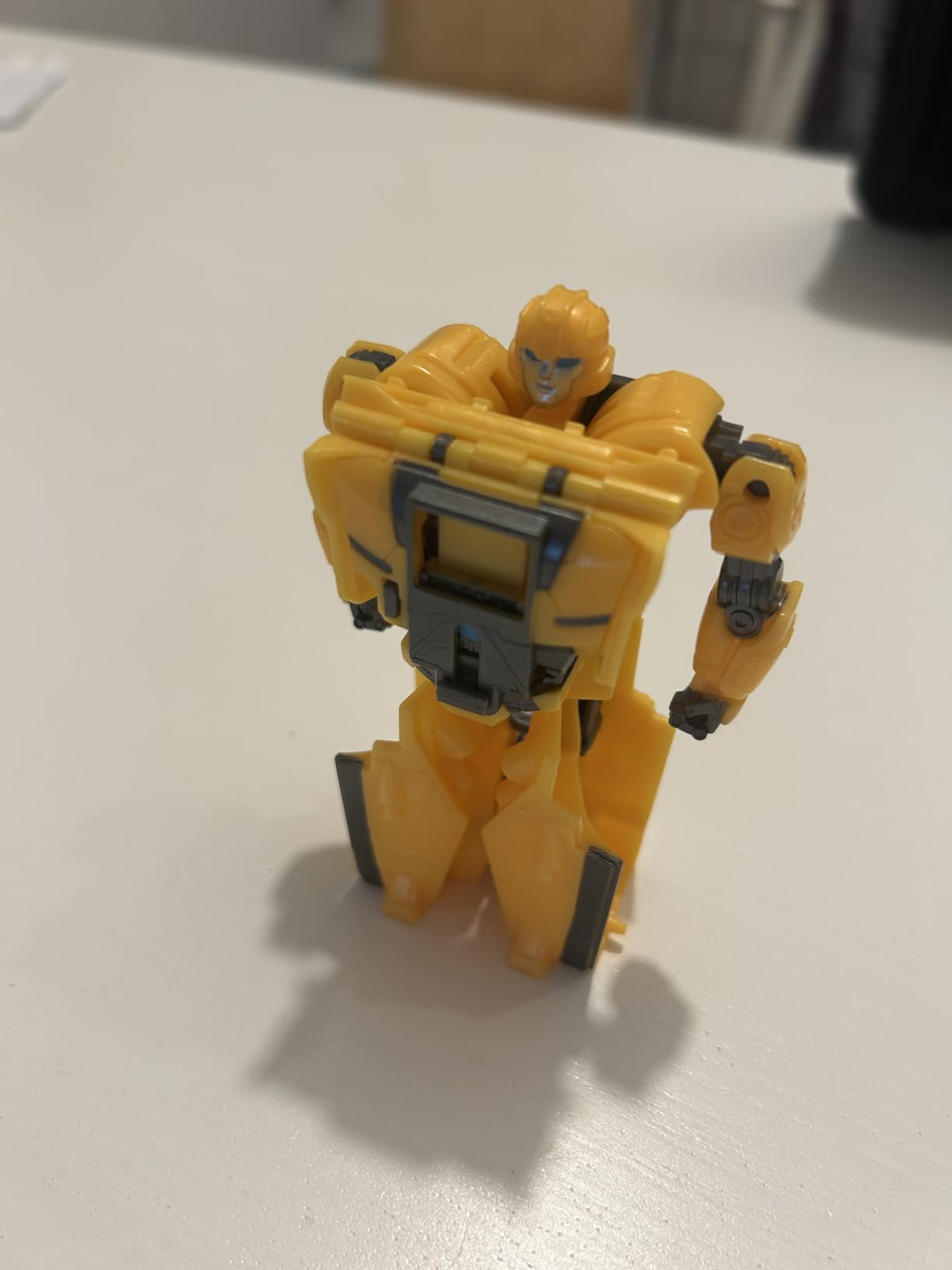 Transformers One Bumblebee Cog Changer robot auto 10 cm