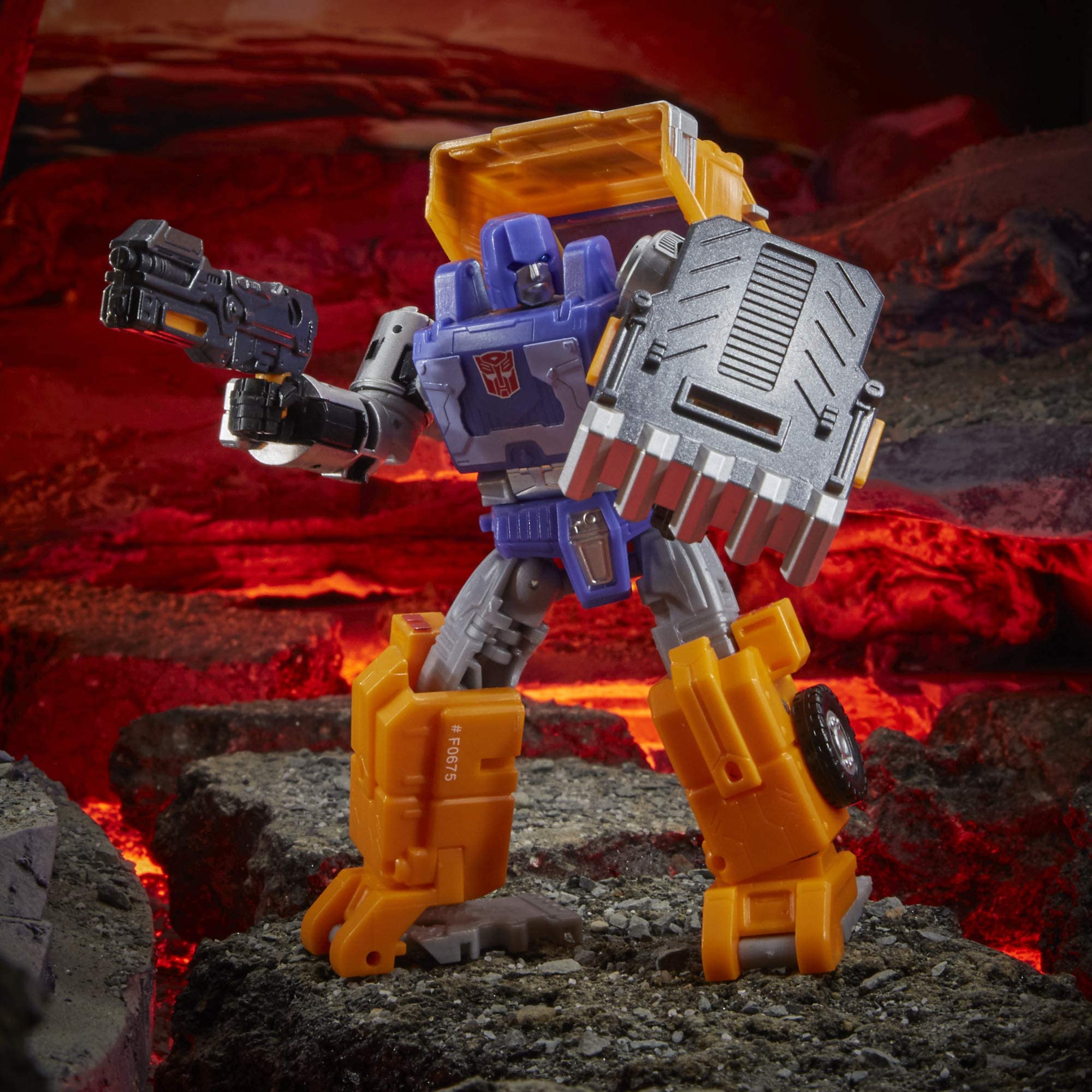 Transformers Kingdom WFC-K16 Huffer action figure 14 cm
