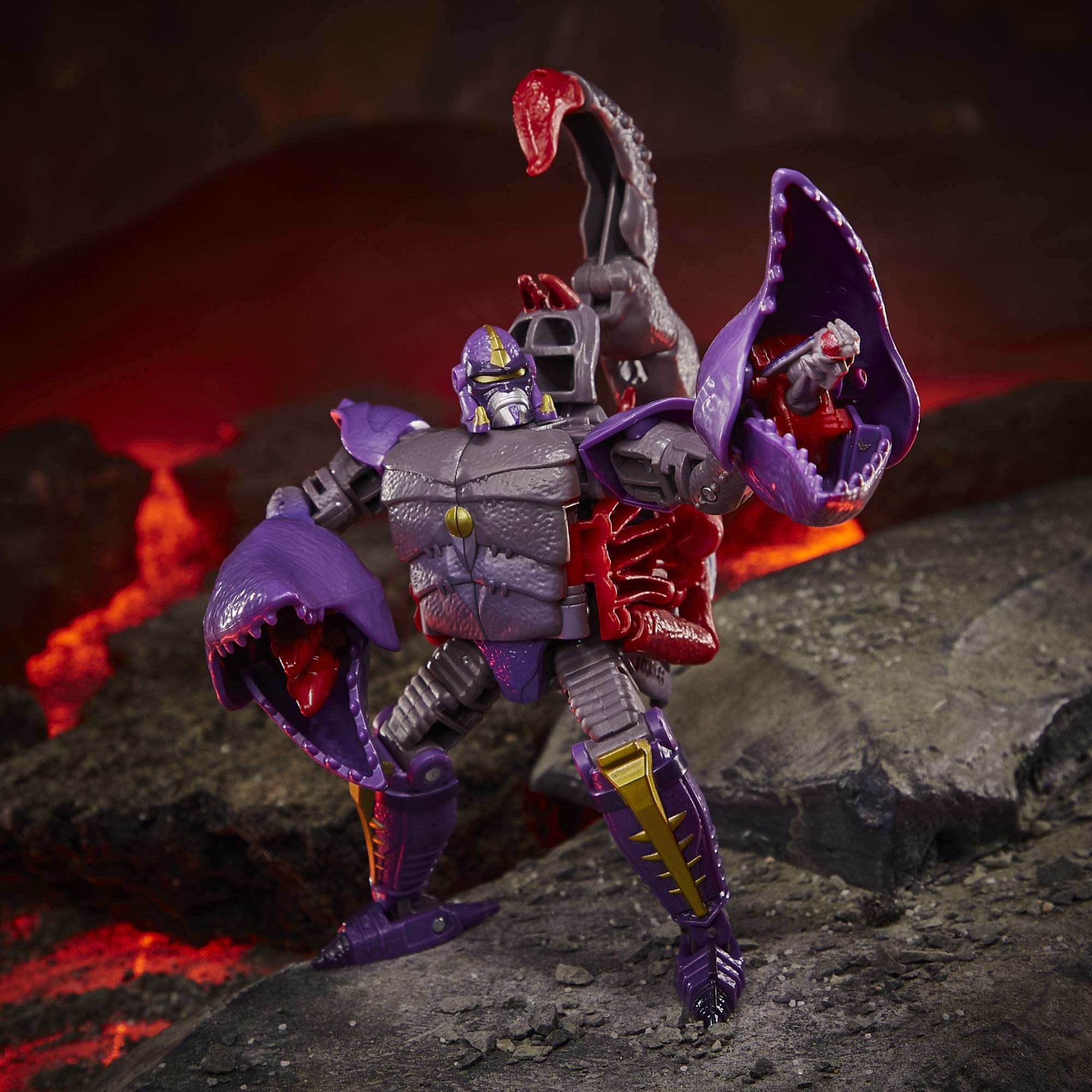 Transformers Kingdom Scorponok action figure Deluxe 14 cm