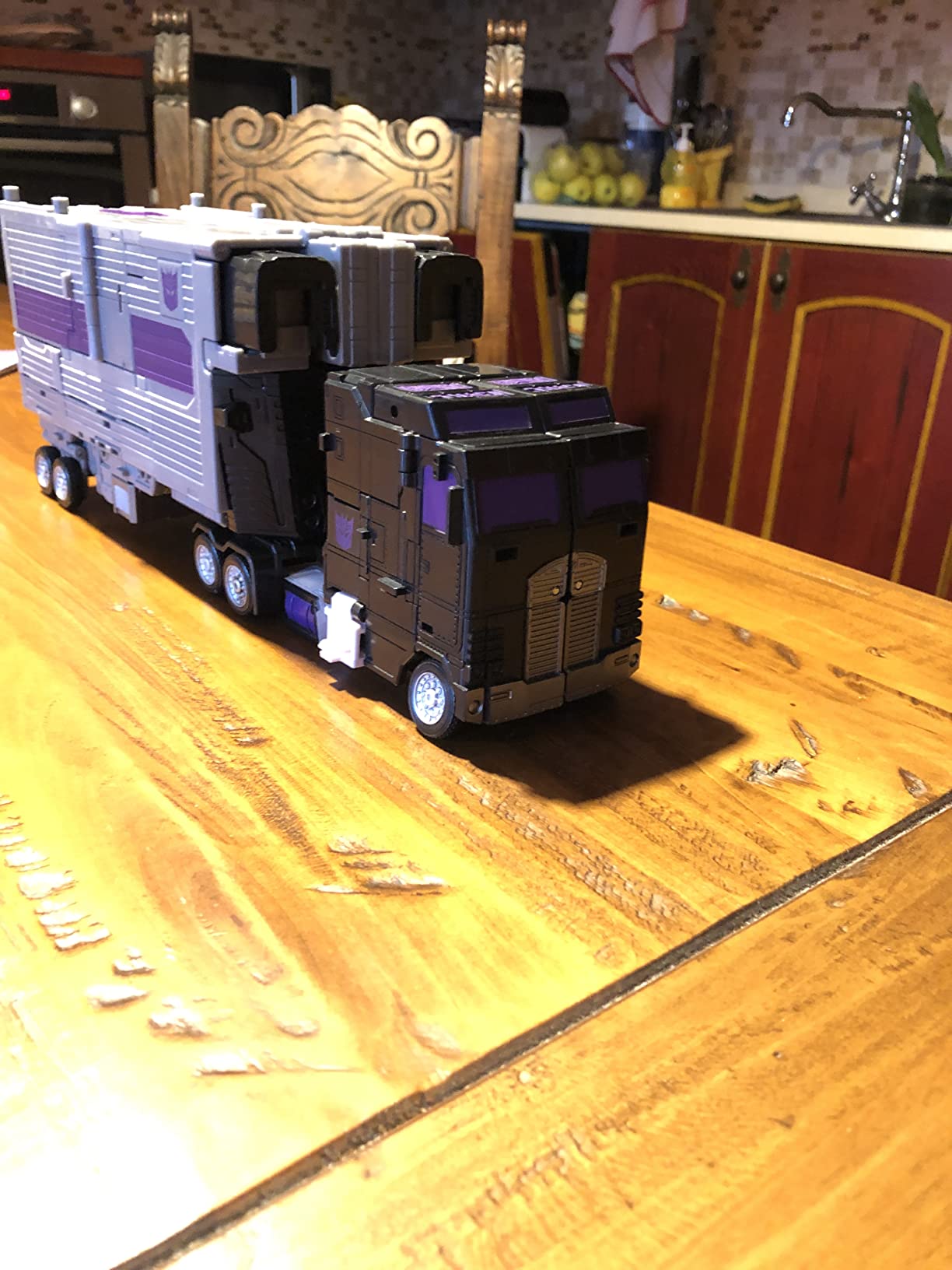 Transformers Legacy Motormaster action figure camion 33 cm combinabile