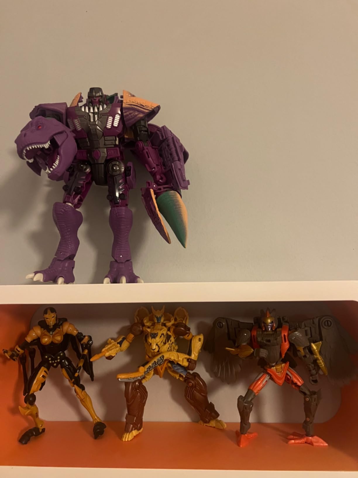 Transformers Kingdom WFC-K10 Megatron action figure 19 cm T-Rex