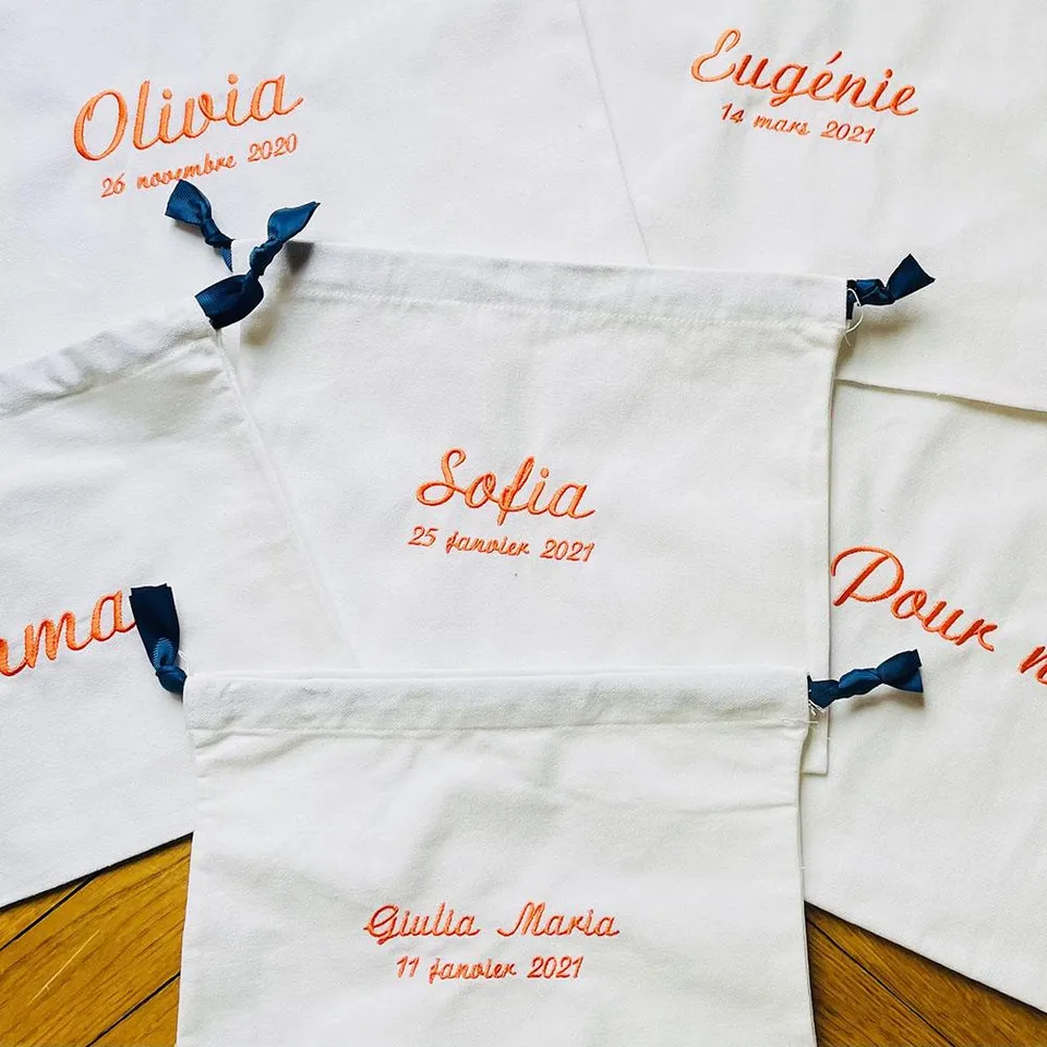 La Pelucherie Personalisation sacchetto ricamato accessorio nascita