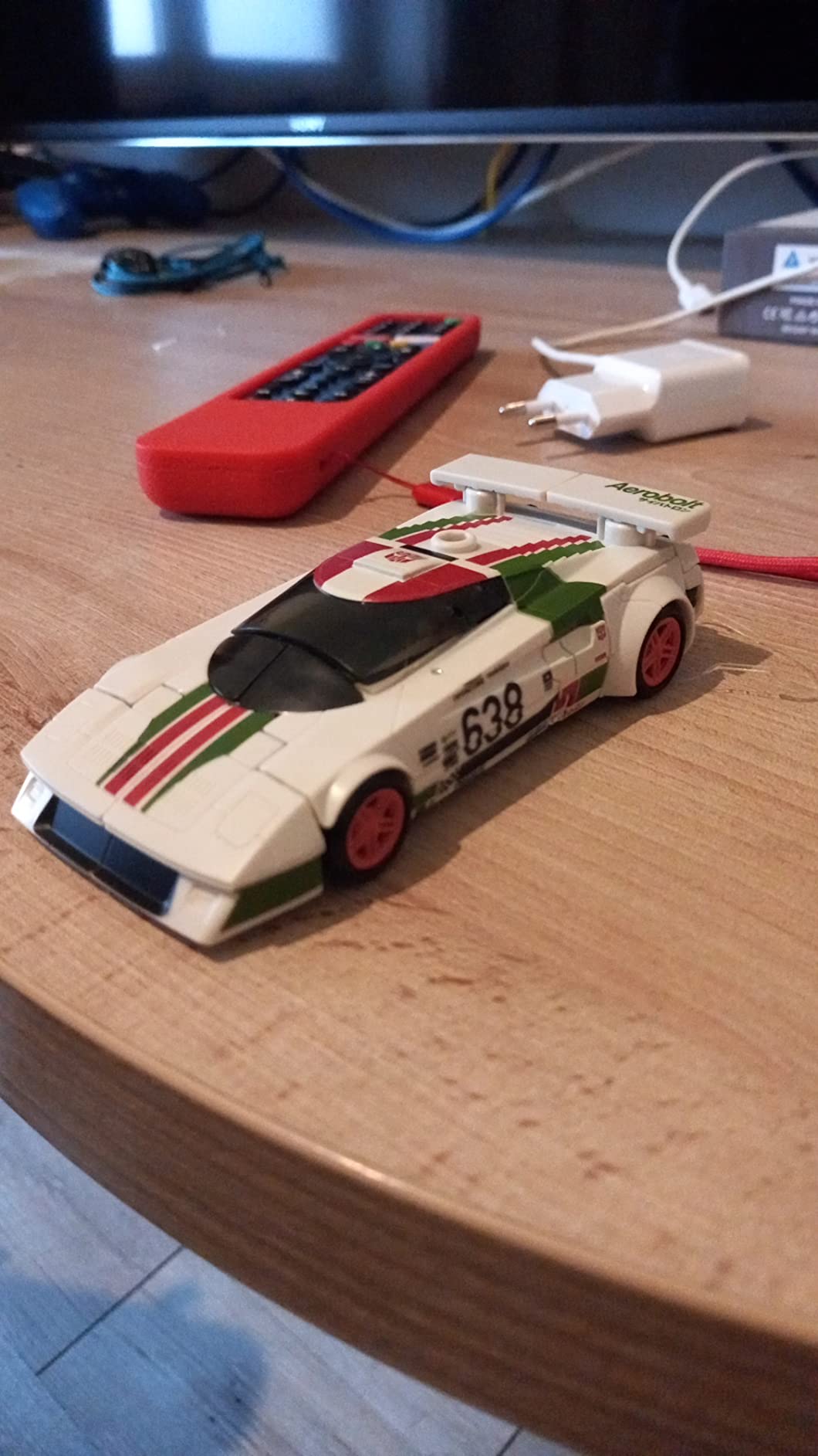 Transformers Kingdom WFC-K24 Wheeljack action figure 13,5 cm