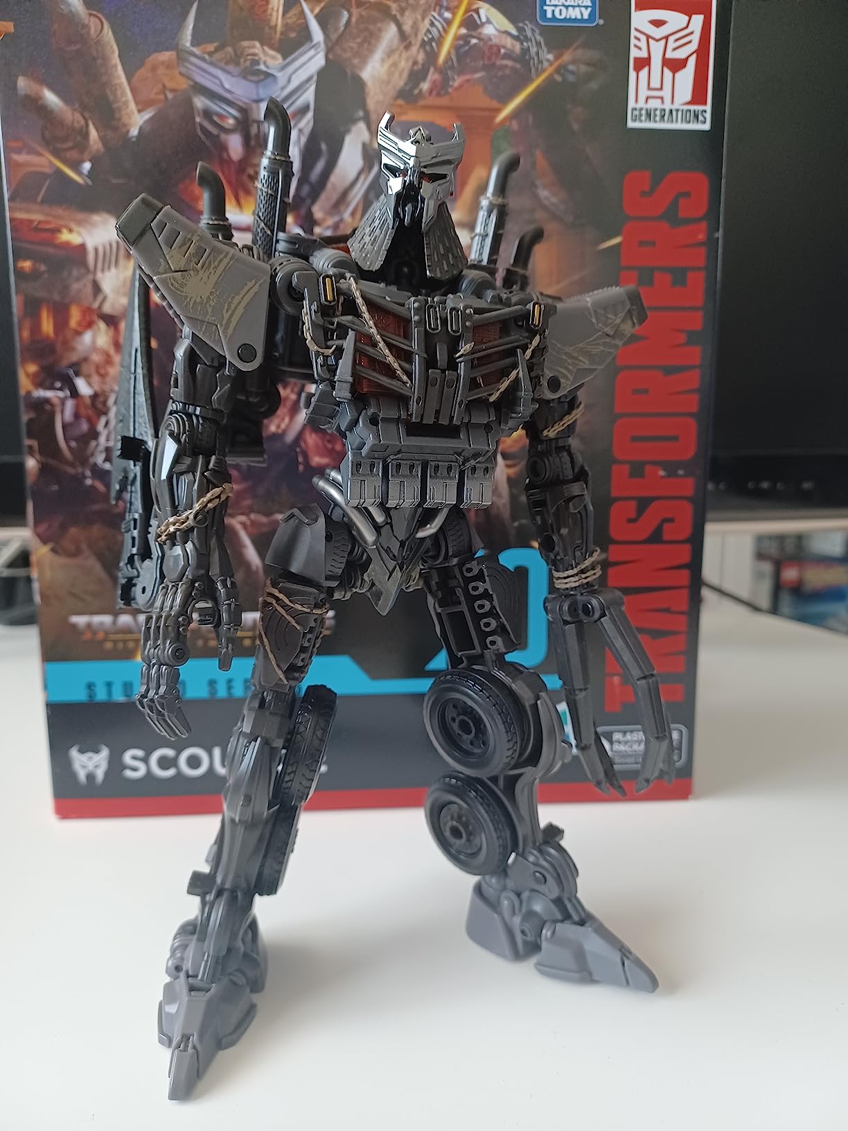 Transformers Studio Series 101 Scourge Leader action figure 21,5 cm
