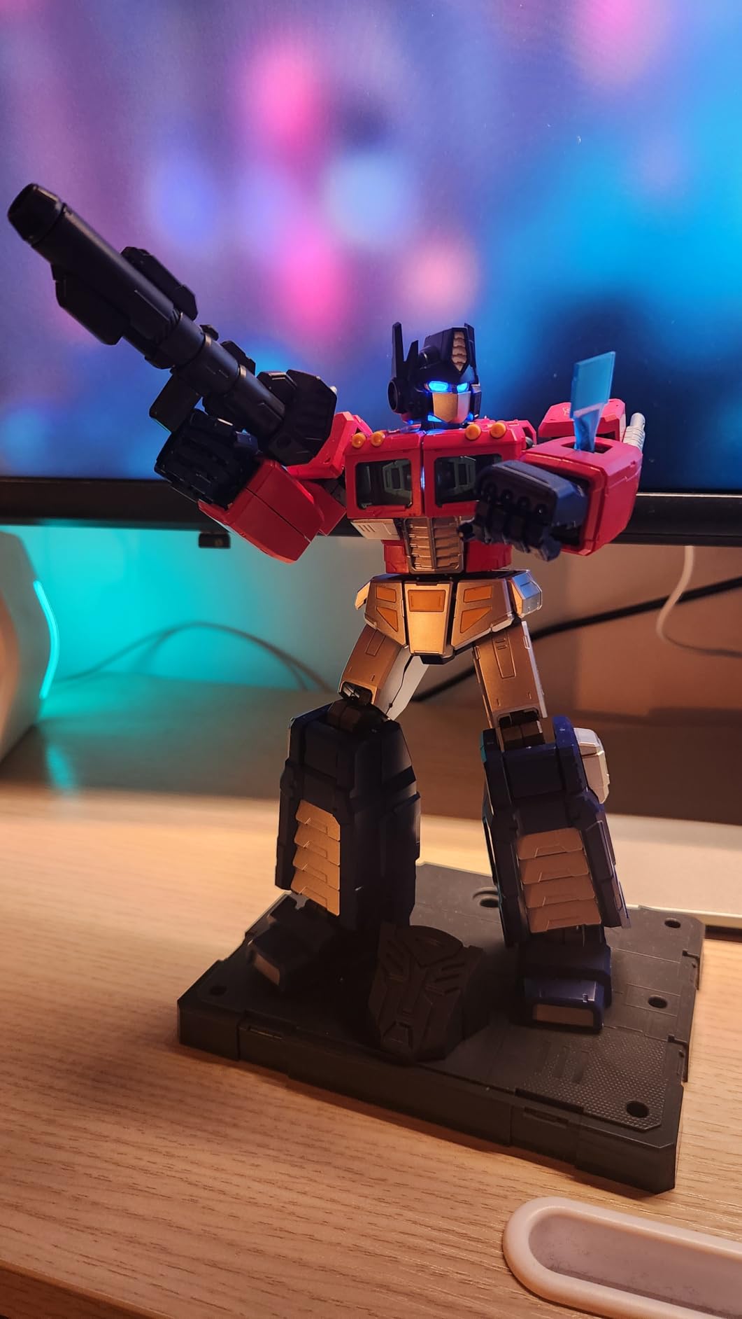 Blokees Transformers G1 Optimus Prime model kit luminoso 188 pezzi