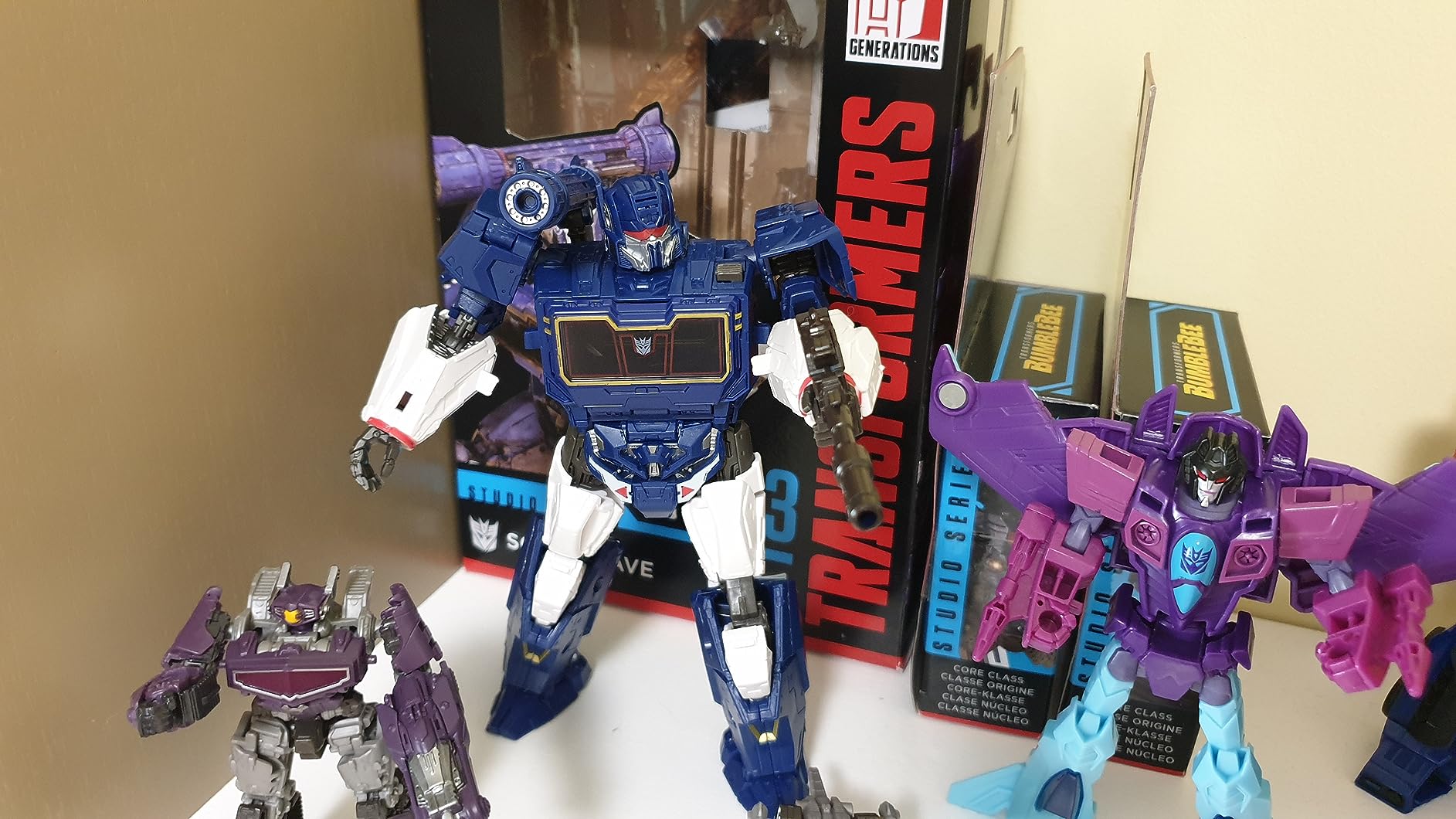 Transformers Studio Series 83 Soundwave action figure astronave 16,5 cm