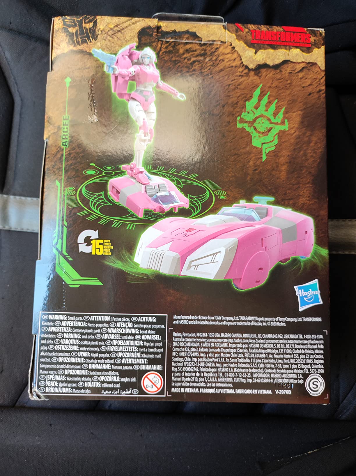 Transformers Kingdom WFC-K17 Arcee action figure 14 cm auto