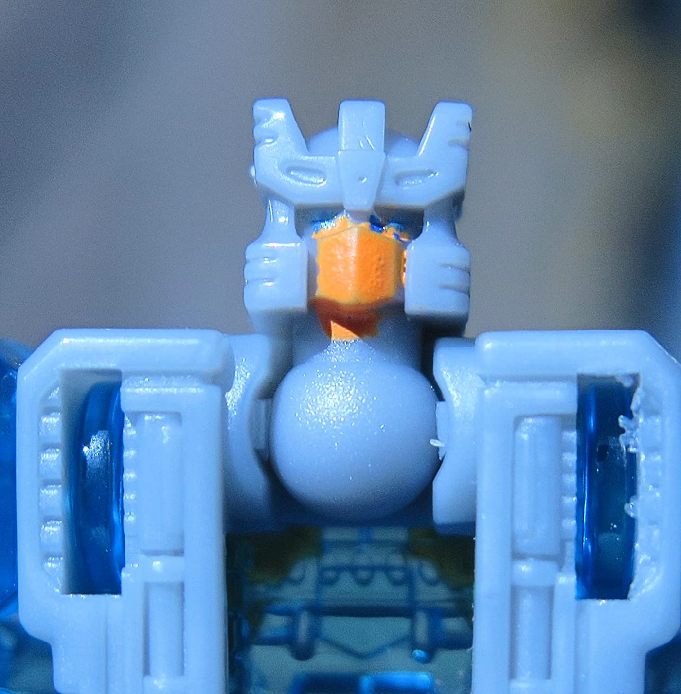 Transformers Legacy Voyager Autobot Blaster Eject action figure 17,5 cm