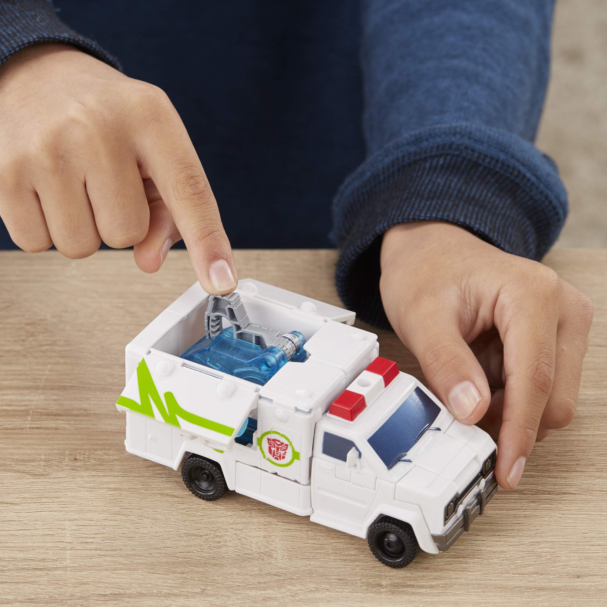 Transformers Energon Igniters Ratchet Action Figure 12,7 cm Ambulanza