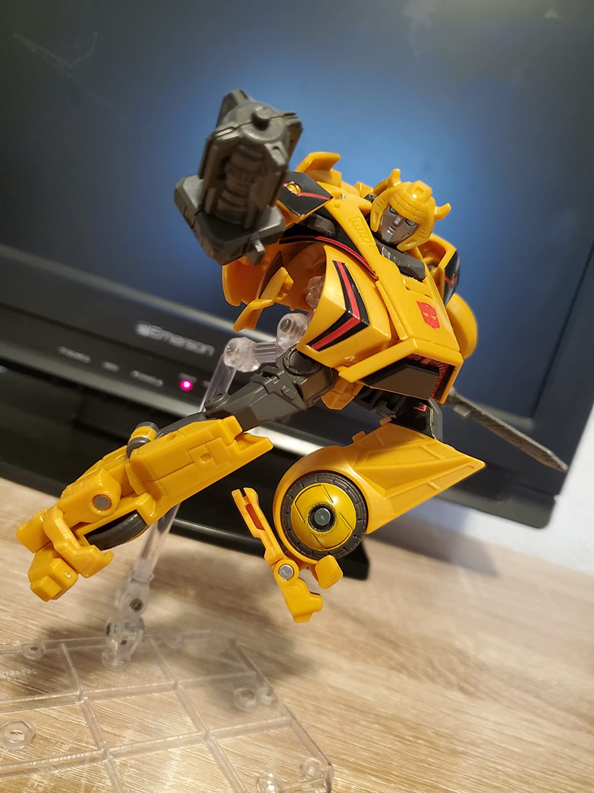 Transformers Studio Series 01 Bumblebee action figure 11,4 cm snodabile
