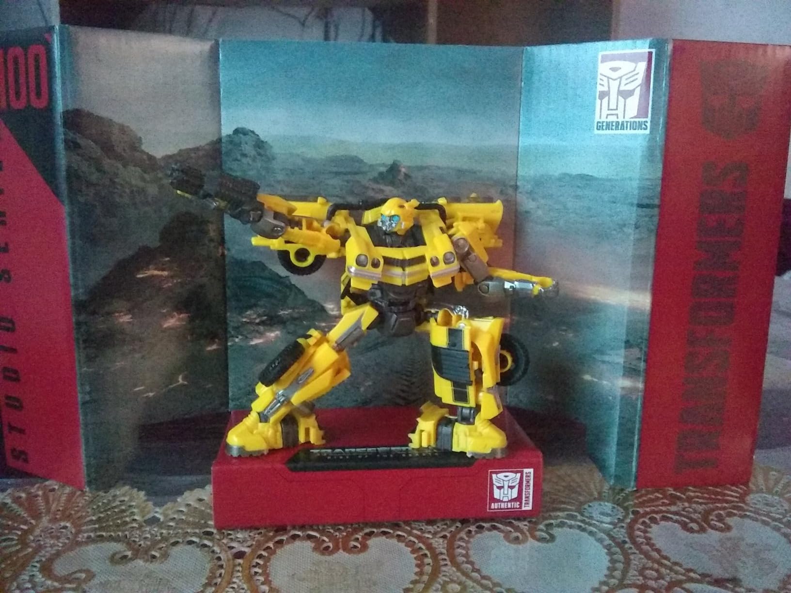 Transformers Studio Series 100 Bumblebee action figure 11 cm Camaro