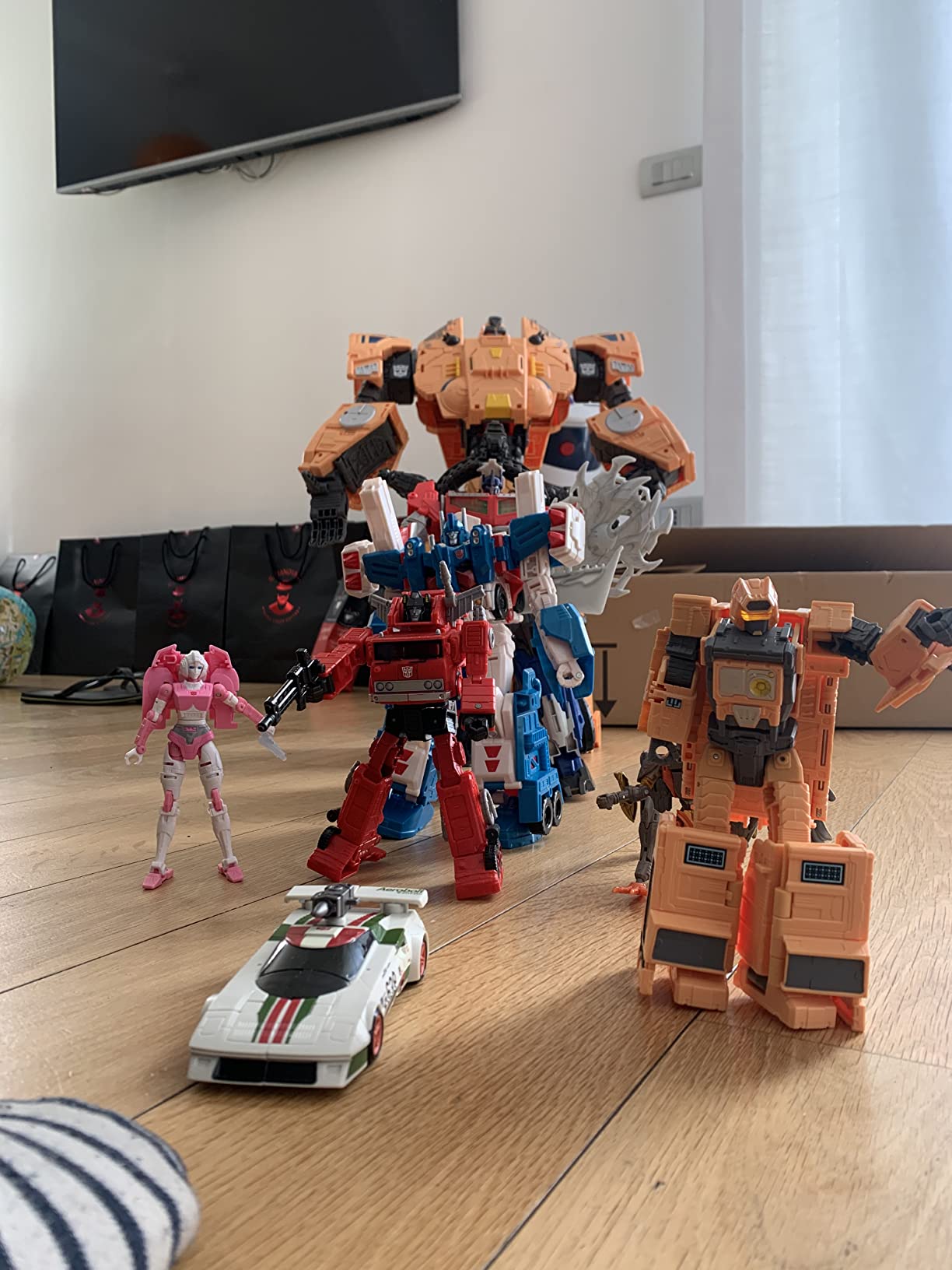 Transformers Kingdom Titan Autobot Ark WFC-K30 action figure 48 cm
